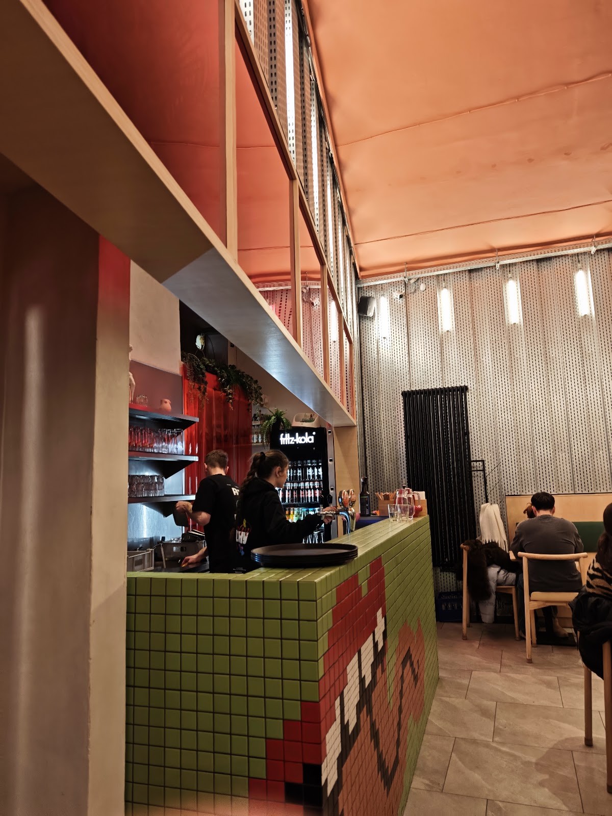 Filthy Burgers: the place