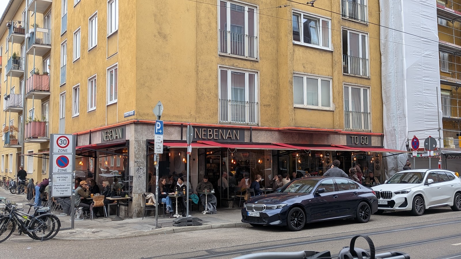 Nebenan Brunch & Bar: the place