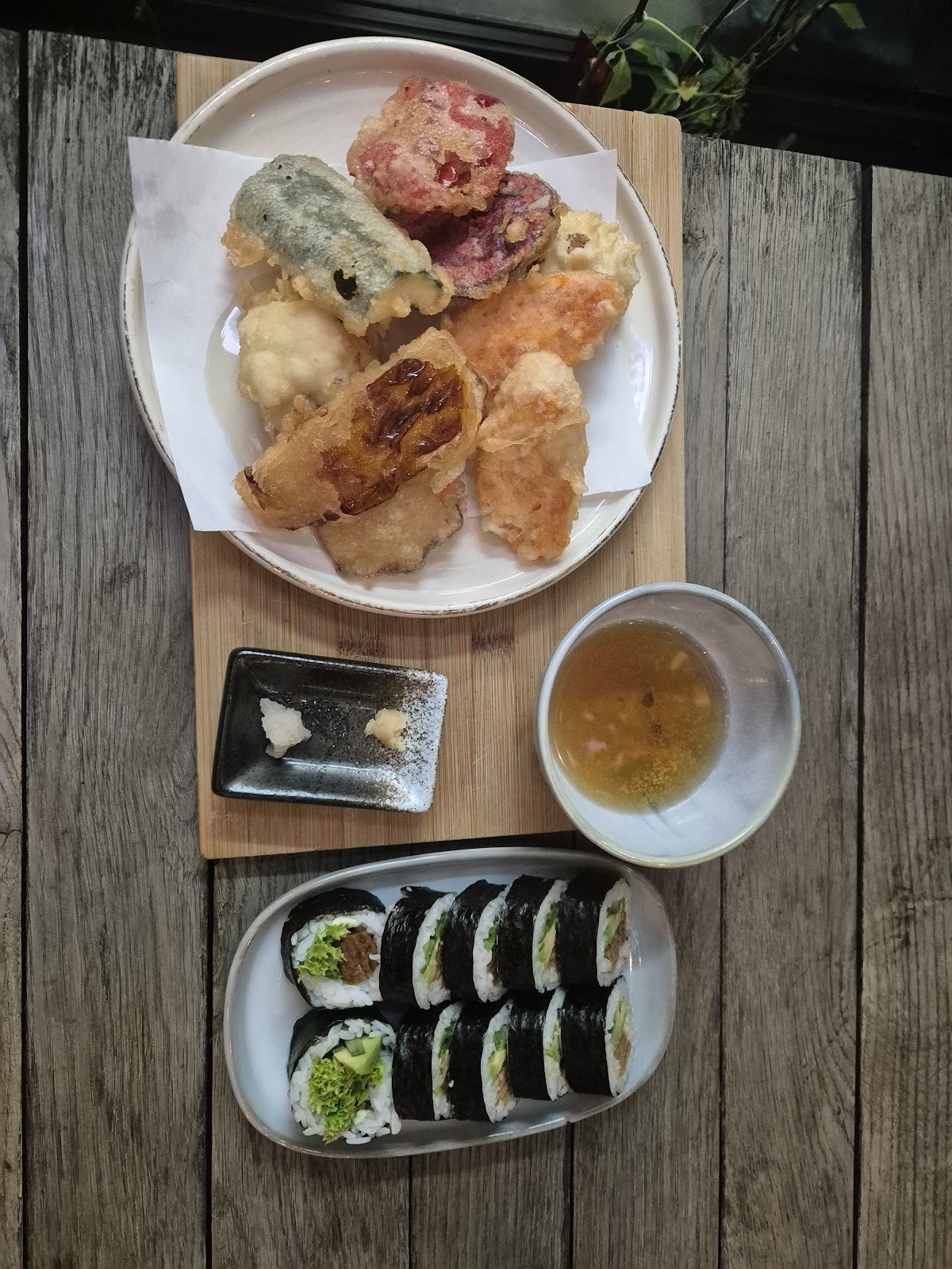 Ka Vegan Udon&Sushi: food & drinks