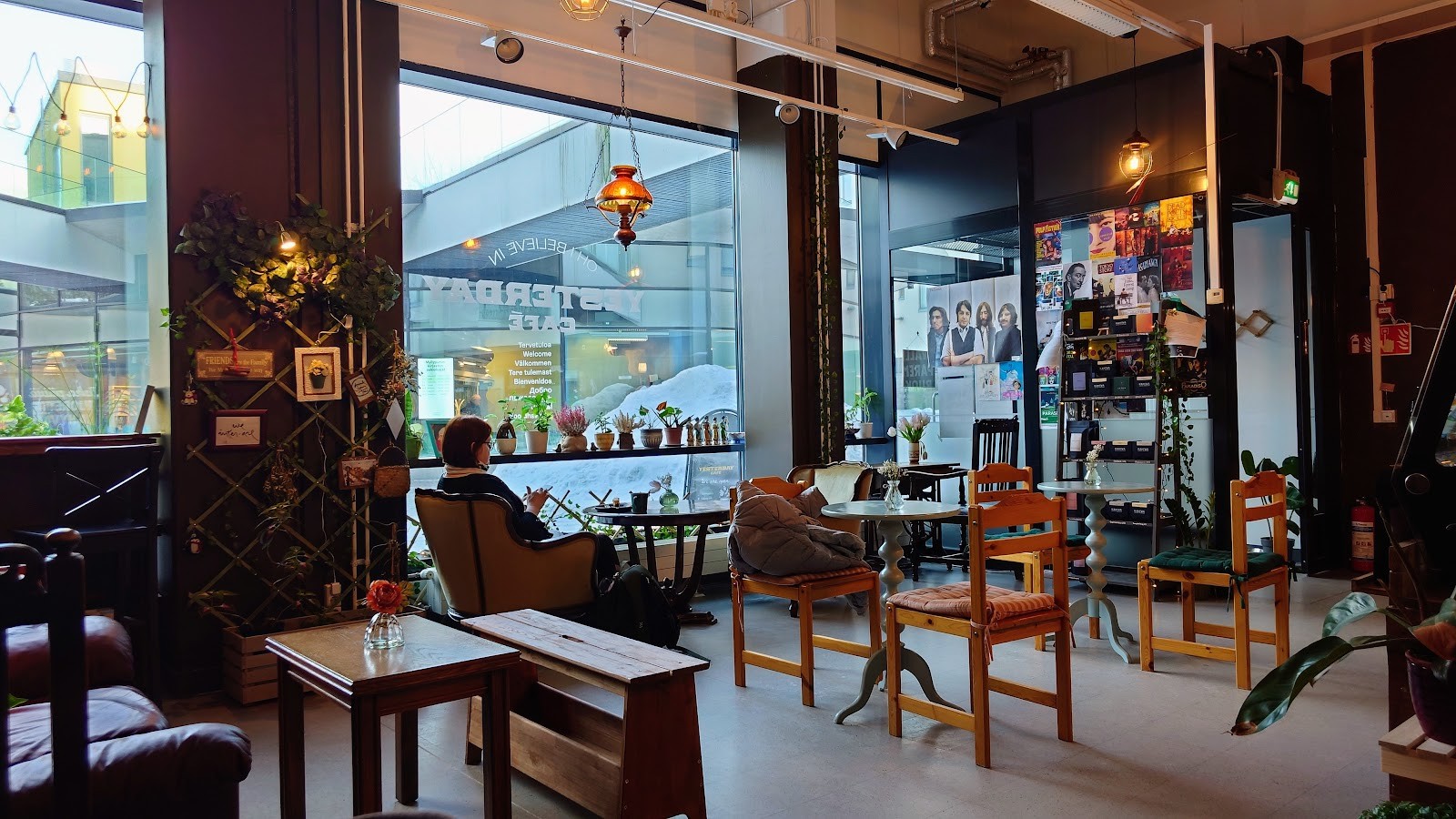 Yesterday Cafe: the place