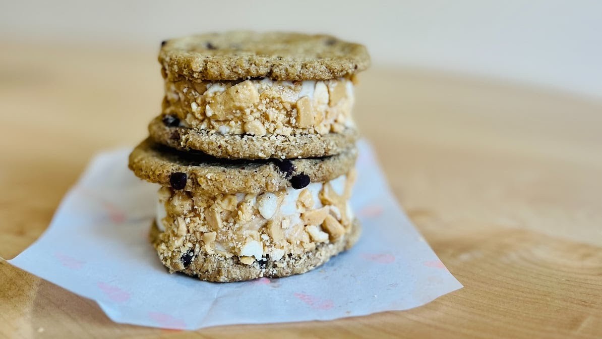 Kate's Ice Cream: food & drinks