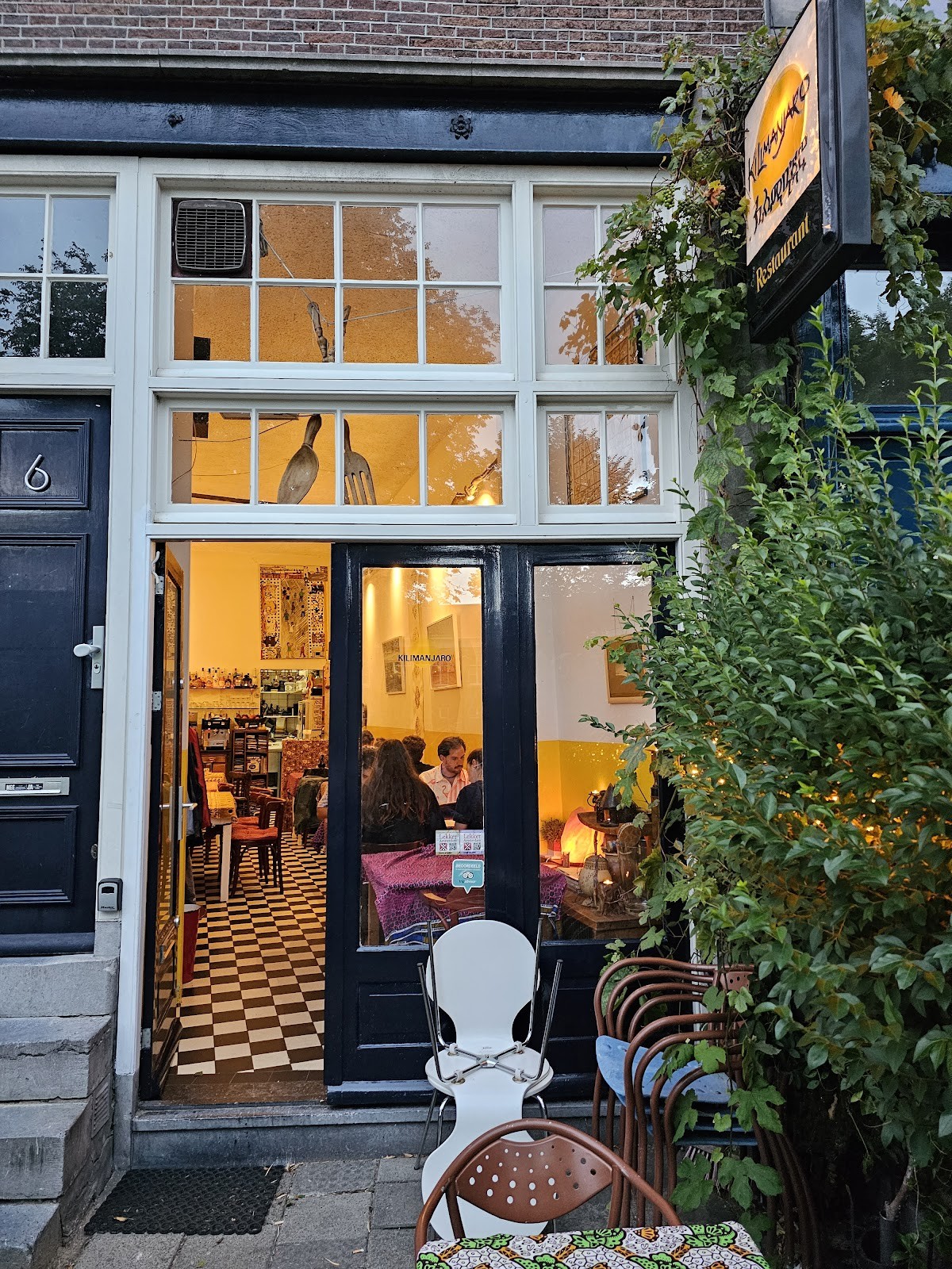 Kilimanjaro Restaurant: the place