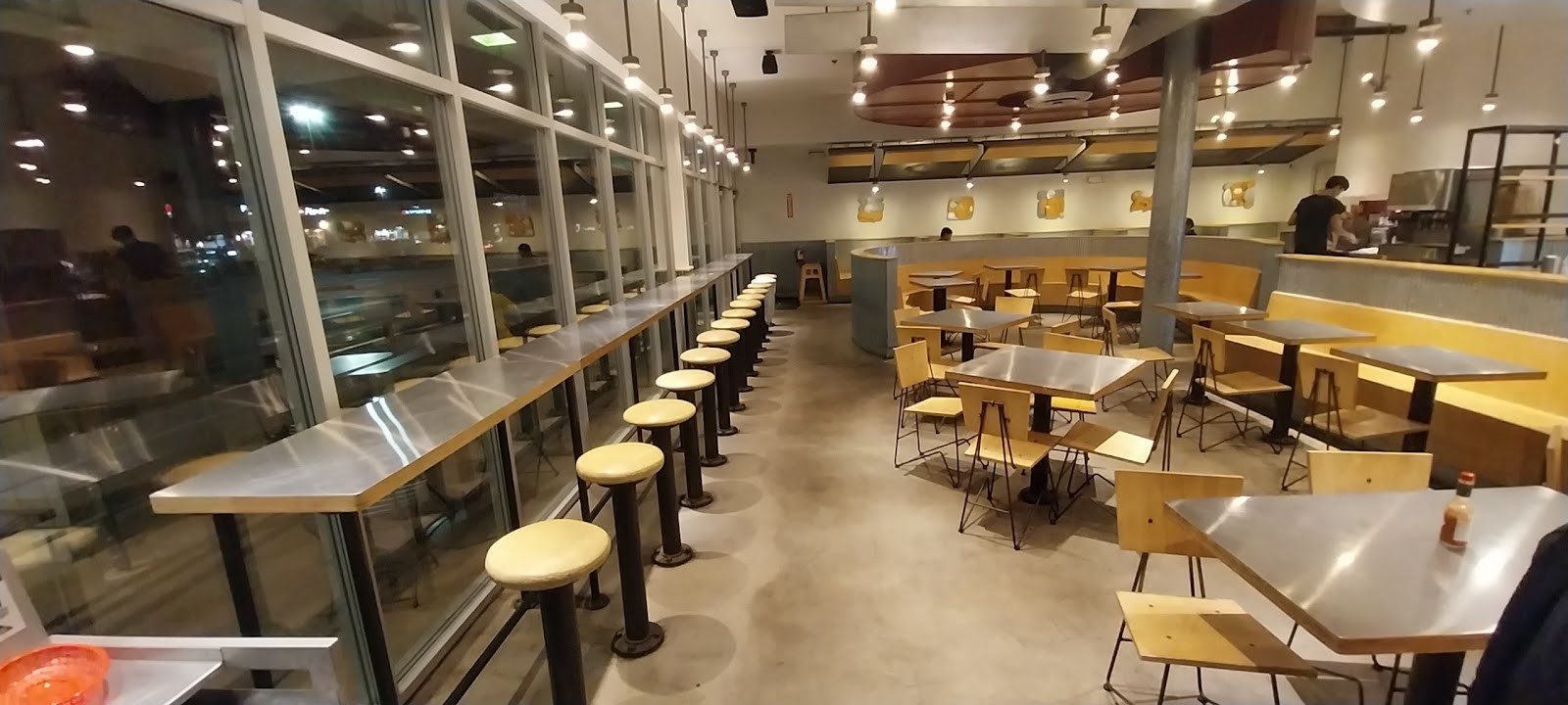 Chipotle - Mira Mesa Blvd: the place