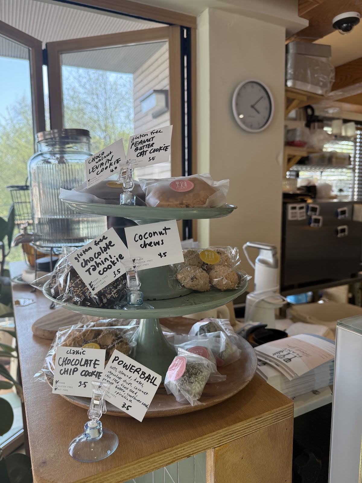 Plant Bakery Cafe (HBC): food & drinks