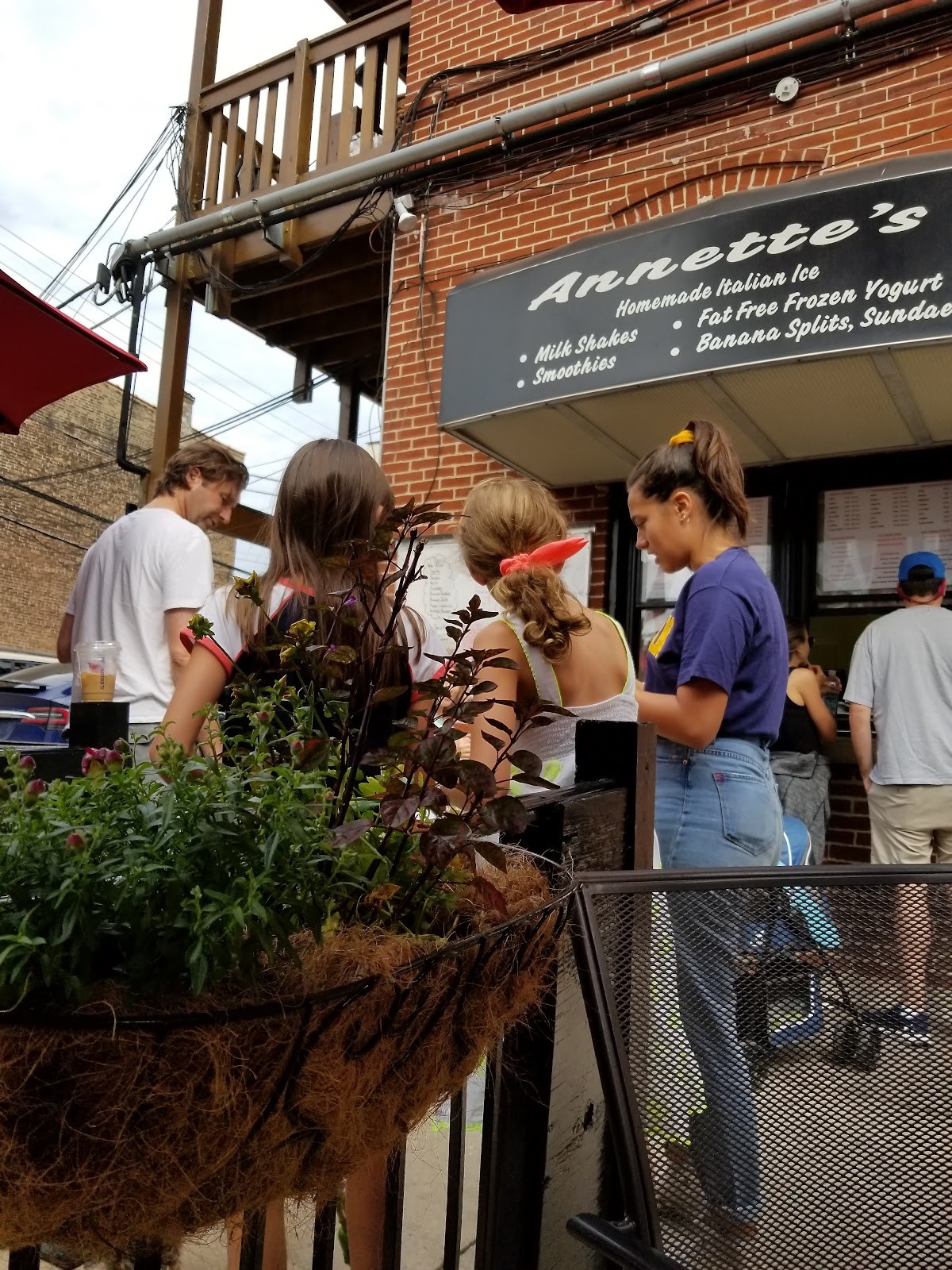 Annette's Italian Ice: the place