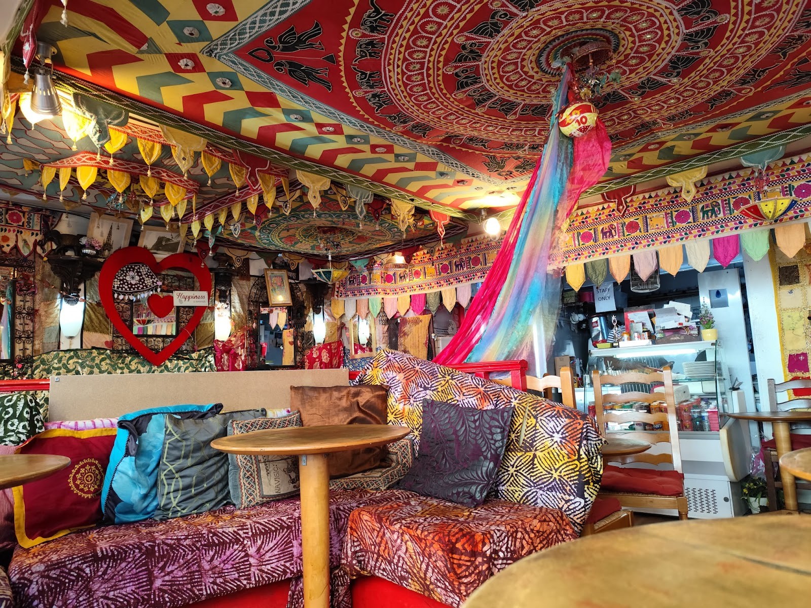 10 to 10 in Delhi: the place
