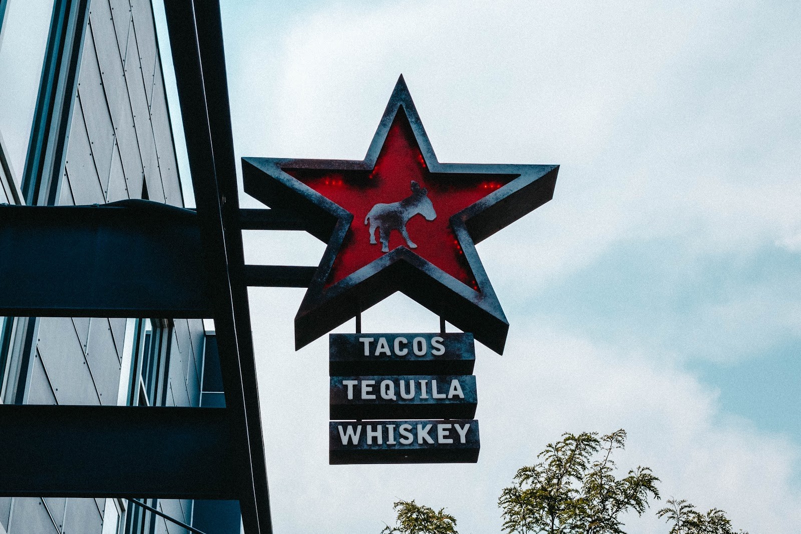 Tacos Tequila Whiskey: the place