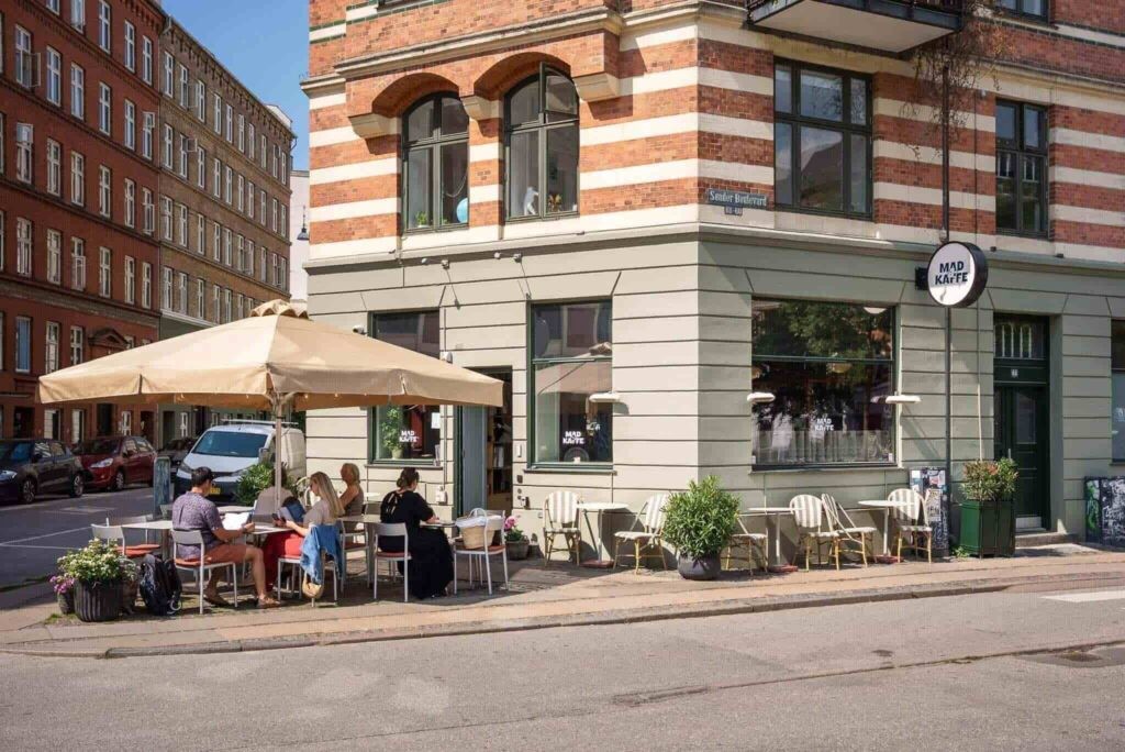 Mad & Kaffe: the place
