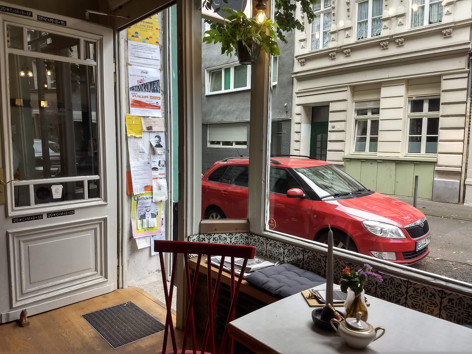 Kaffeebud Ehrenfeld: the place