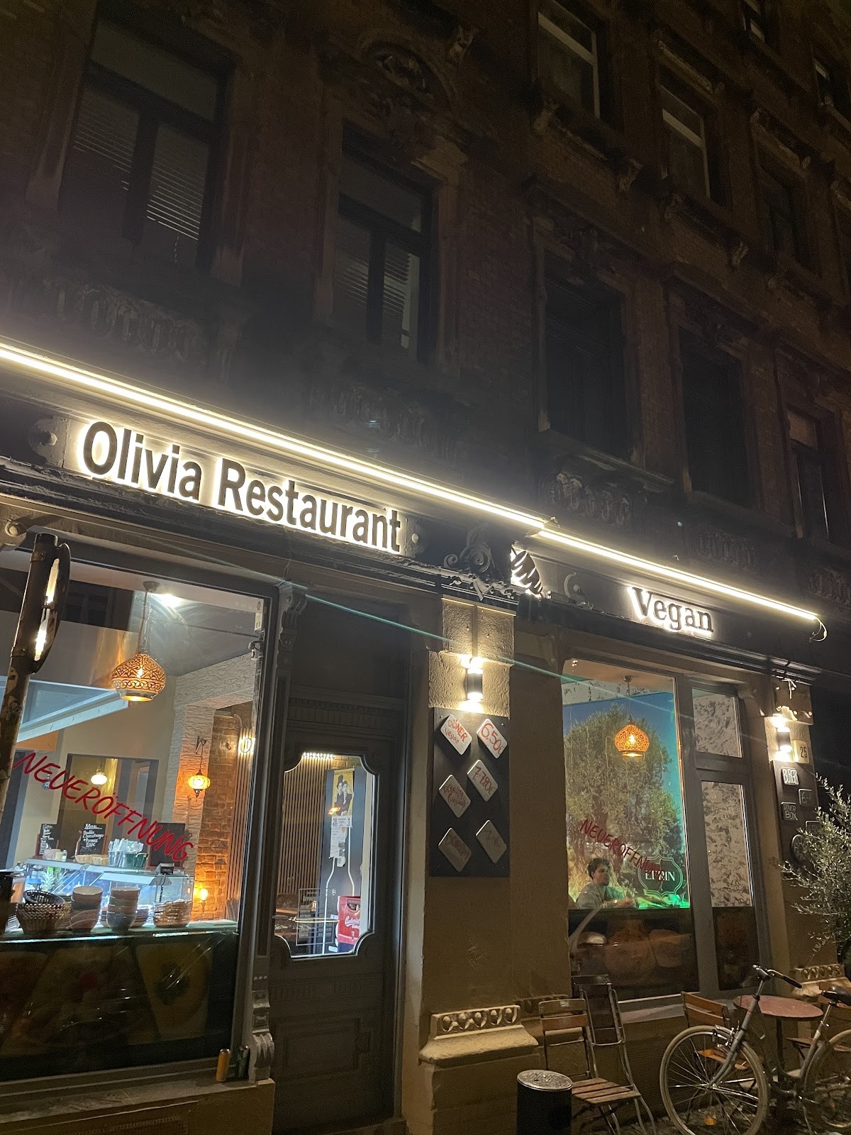 Olivia Restaurant: the place