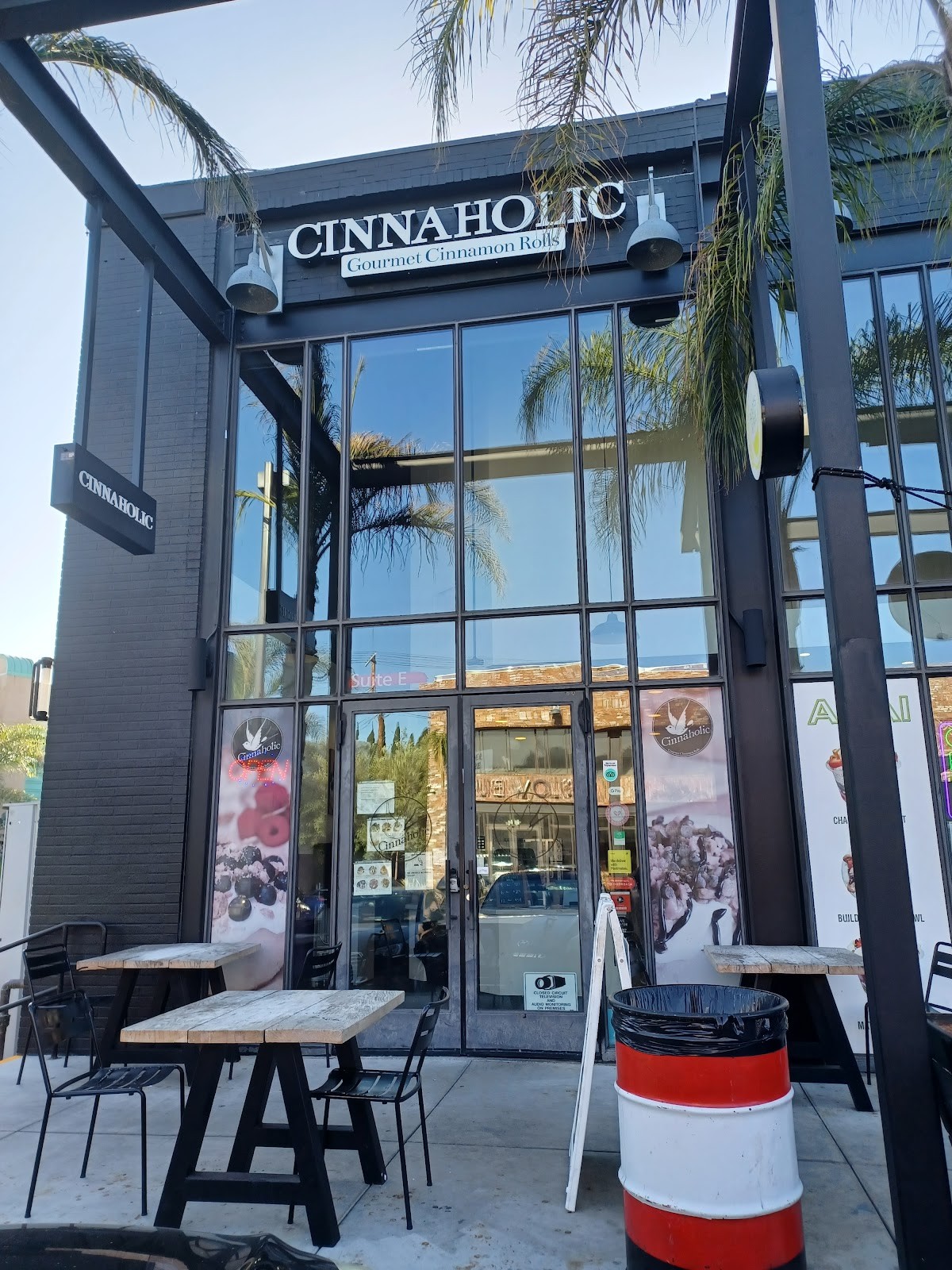 Cinnaholic: the place