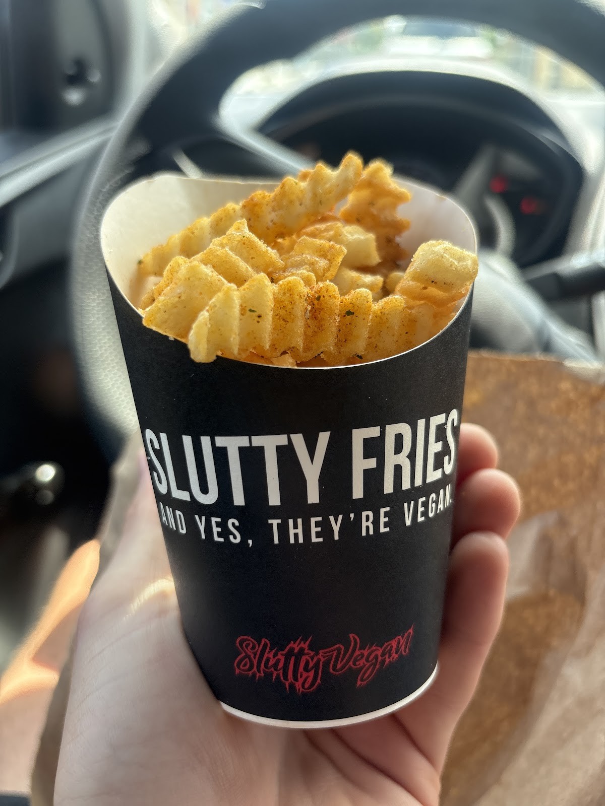 SluttyVegan Edgewood: food & drinks