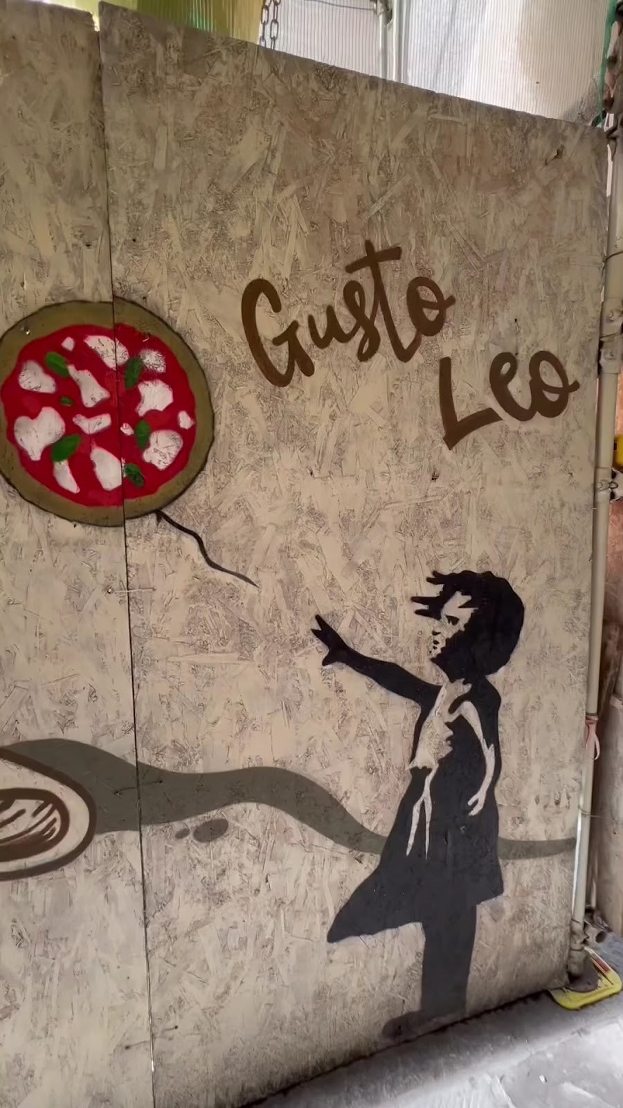 Gusto Leo: the place
