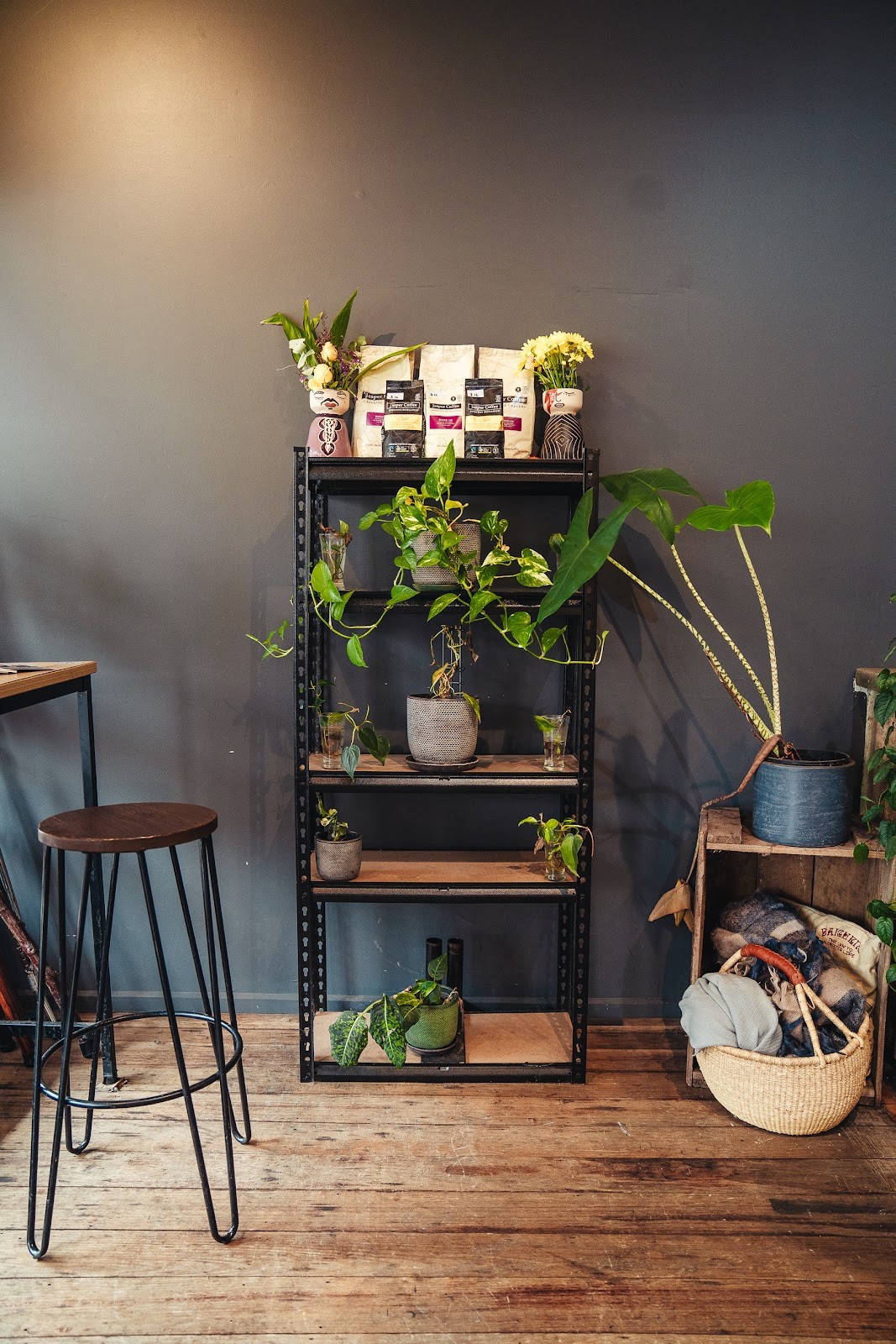 Little Hendrix Cafe: the place