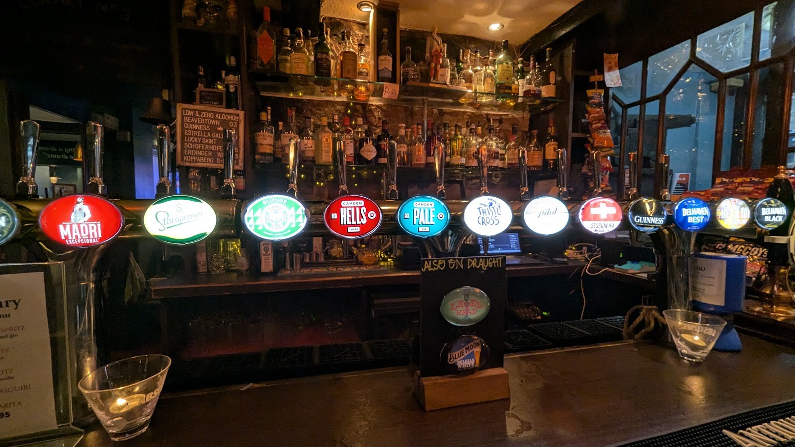 The Antiquary Bar: the place