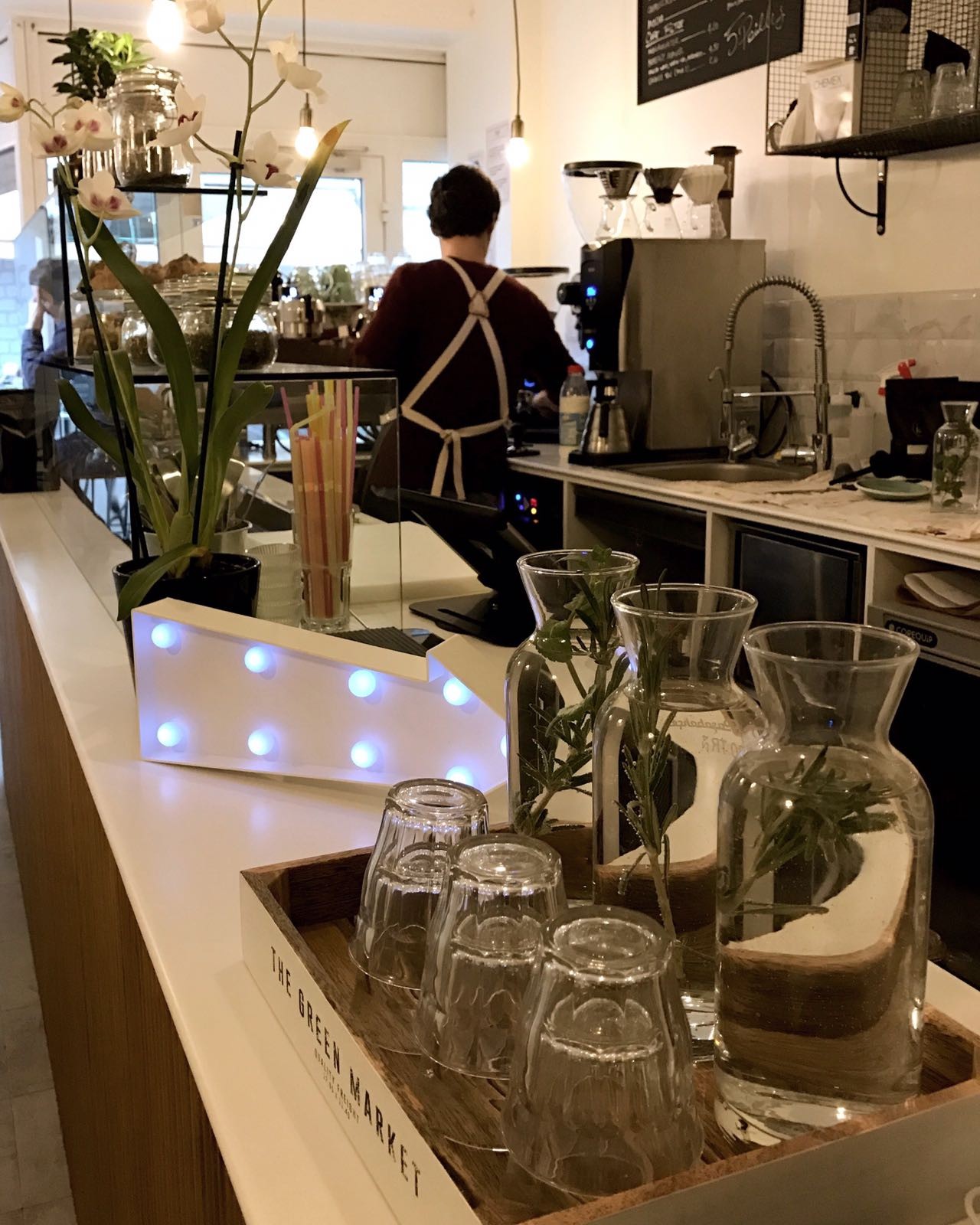 5 Pailles: the place