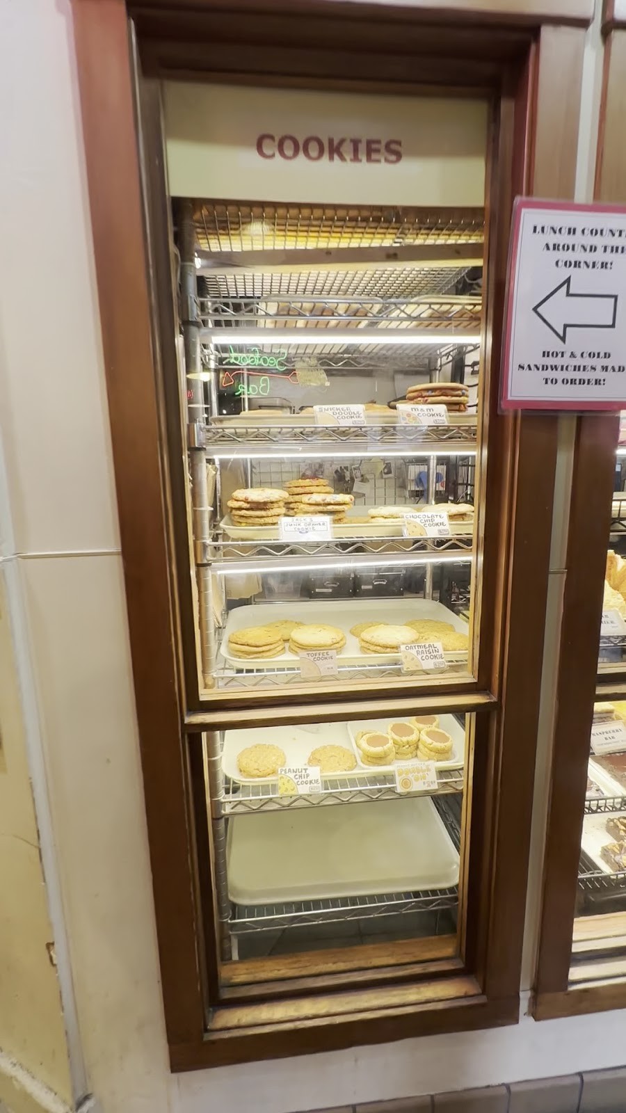Three Girls Bakery: the place