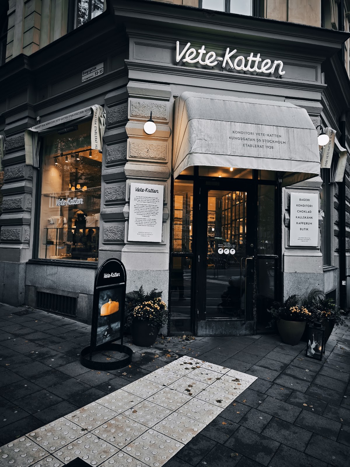 Vete-Katten Kungsgatan: the place