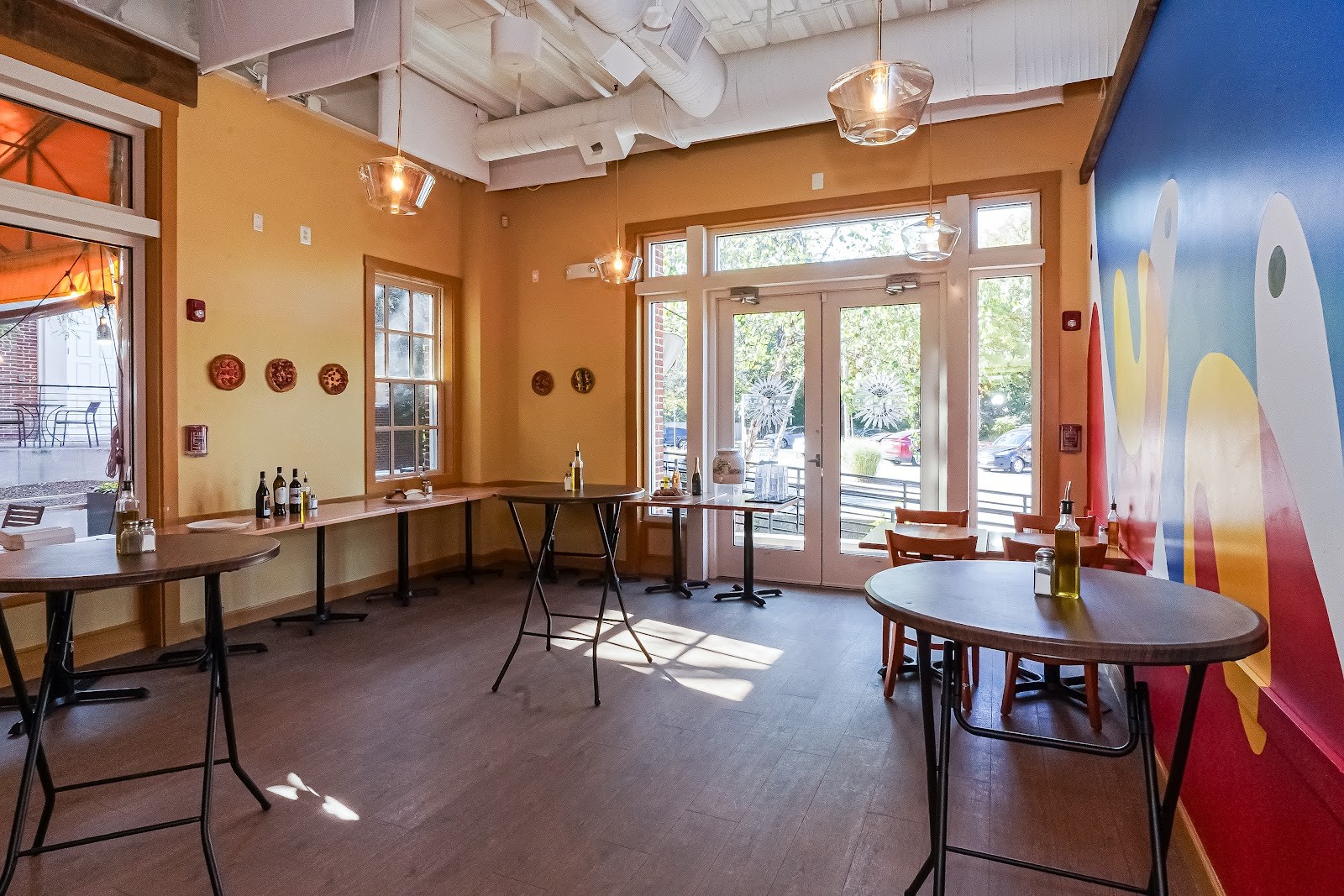 Pizzeria Paradiso Spring Valley: the place