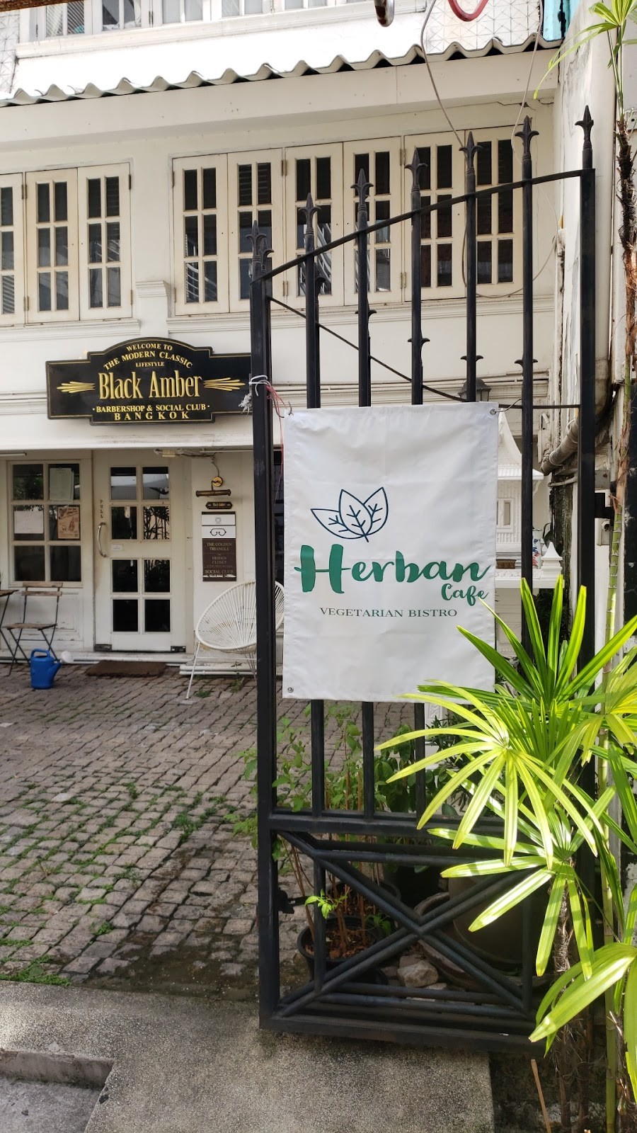 Herban Cafe: the place