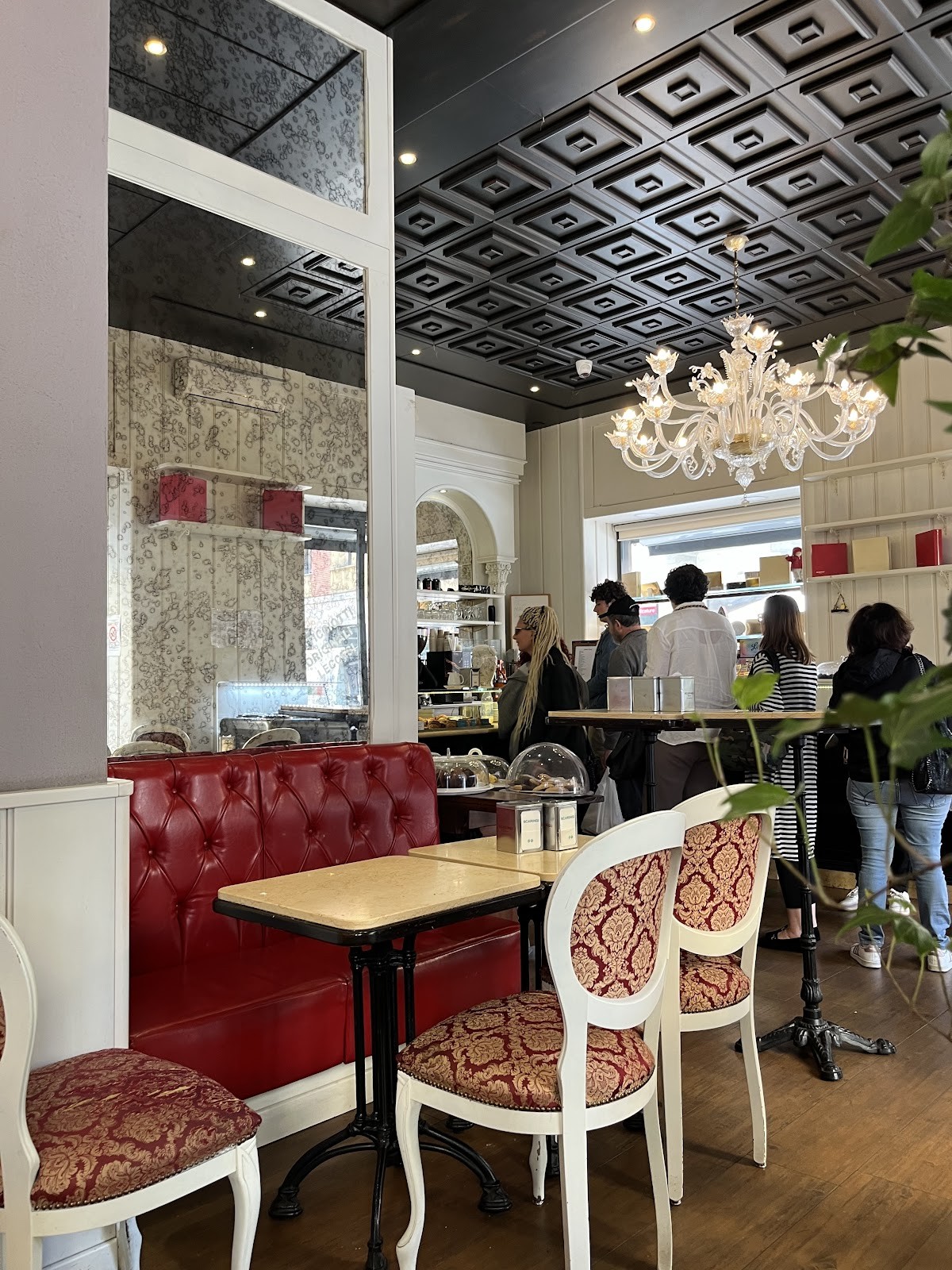 Pasticceria Scaringi: the place