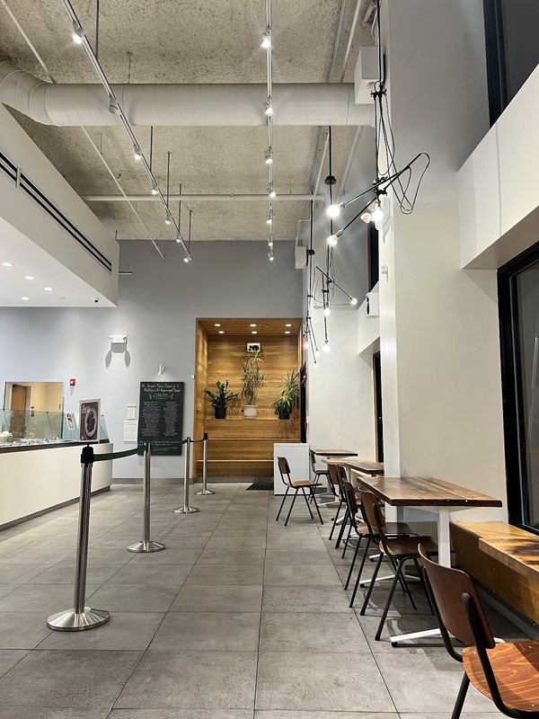 sweetgreen - Healthy Salads, Wraps, and Bowls: photo 4