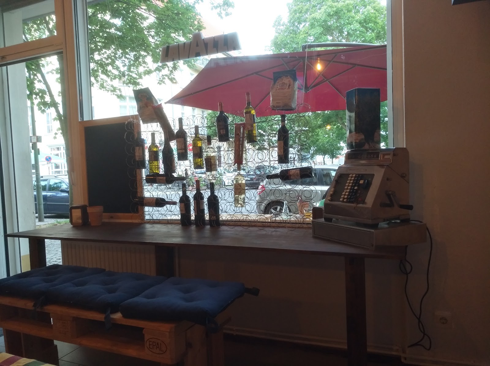 Manifattura del Gusto Pizzeria und Feinkost schöneweide: the place