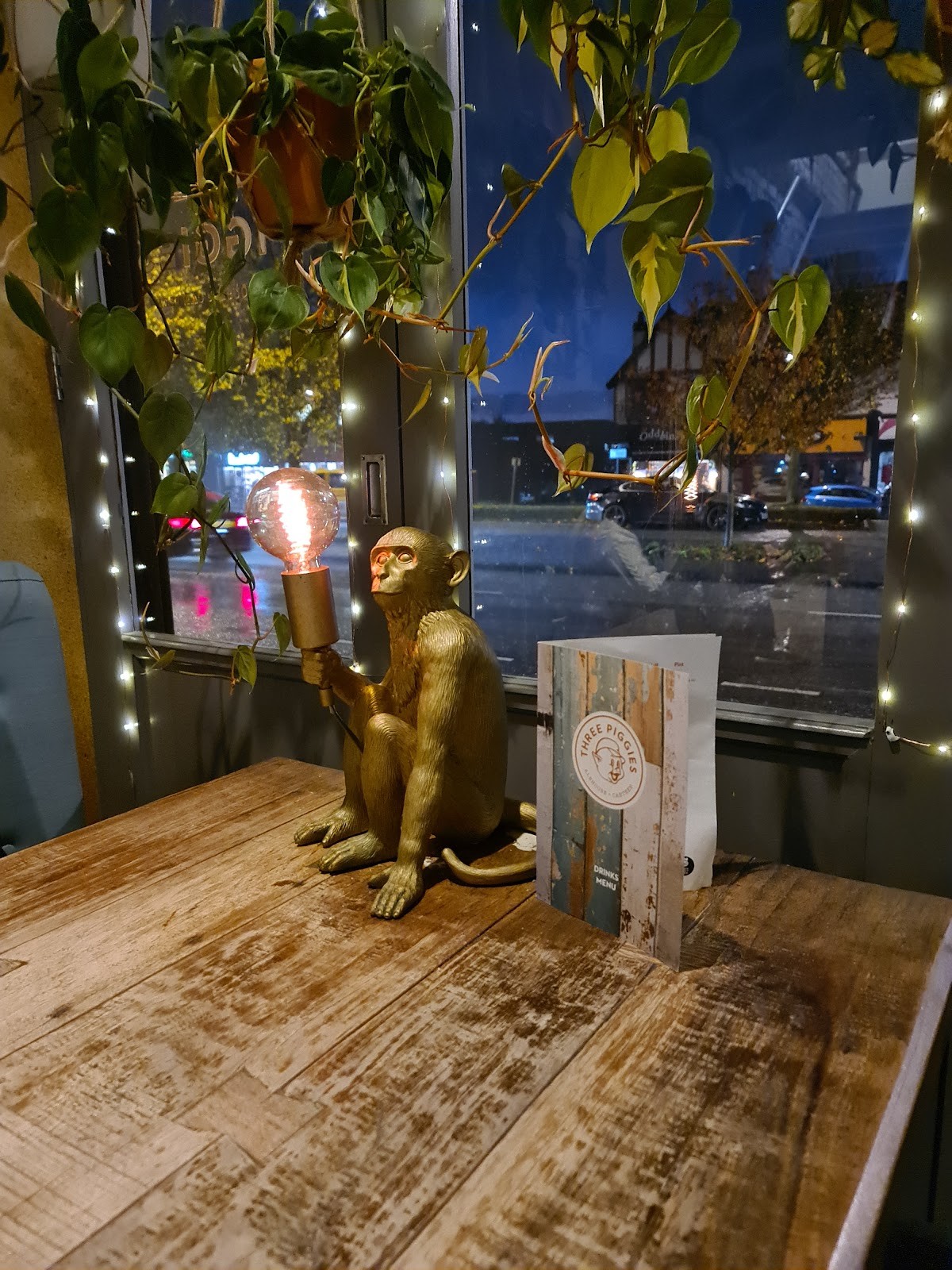 Three Piggies: the place