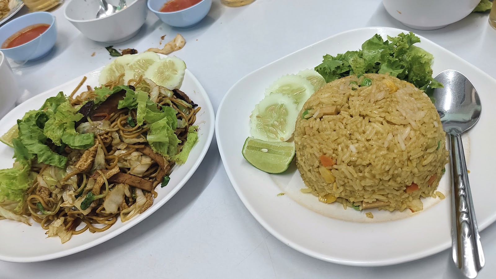 Ruyi vegetarian: food & drinks