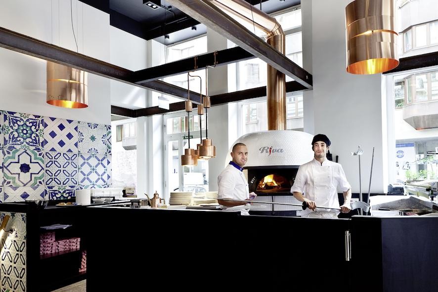Pizzeria RIVA Favorita: the place