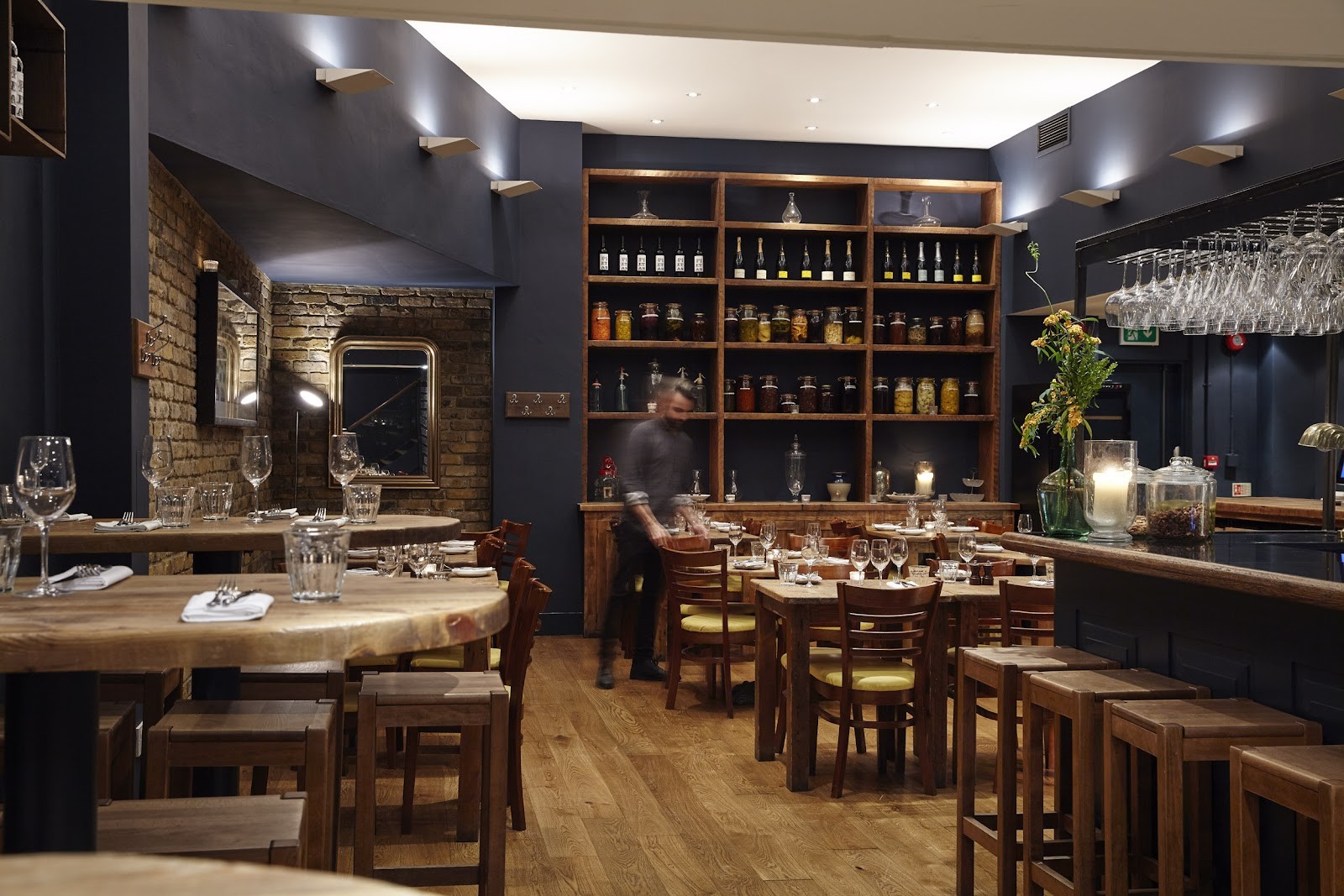 Clifford's Restaurant: the place