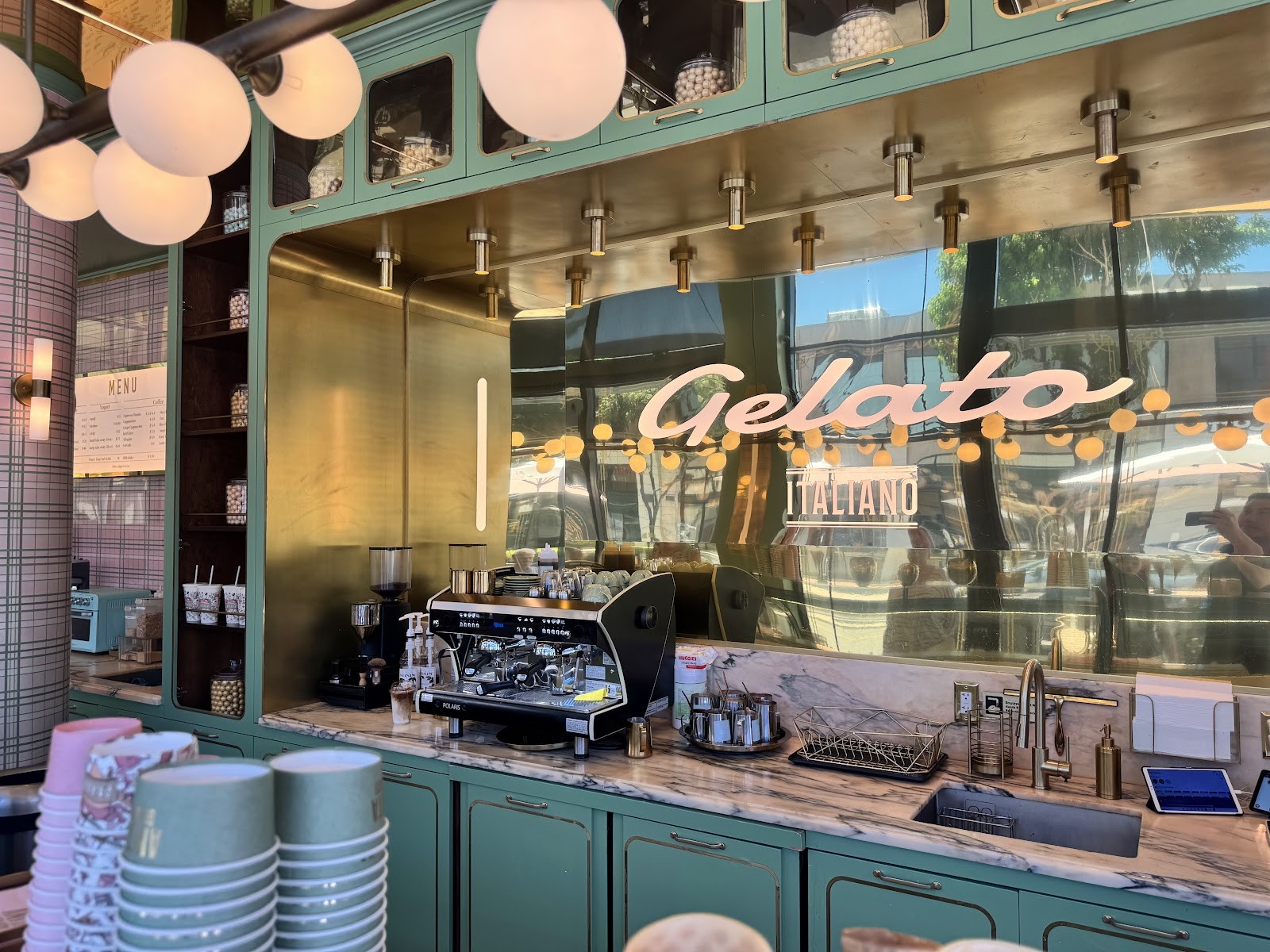 Anita La Mamma Del Gelato: the place