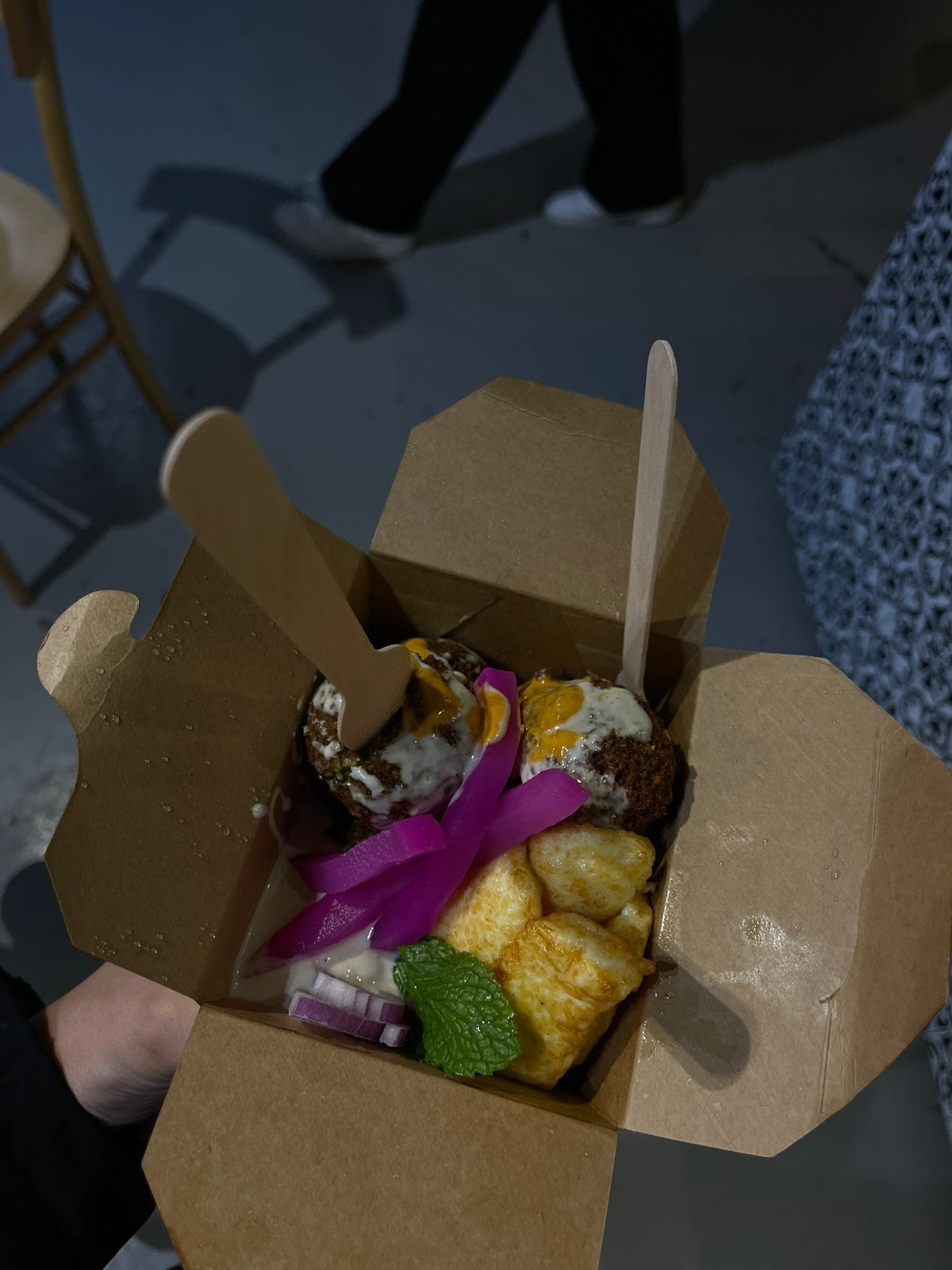 Falafel Zaki Zaki: food & drinks