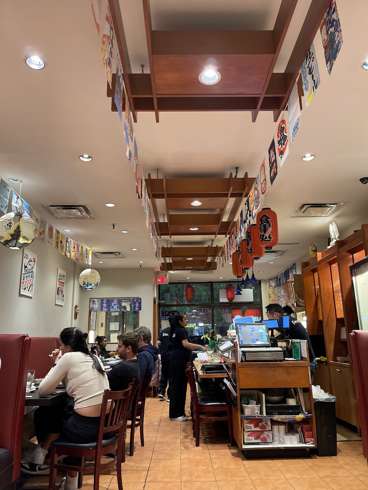 Echo Sushi: the place