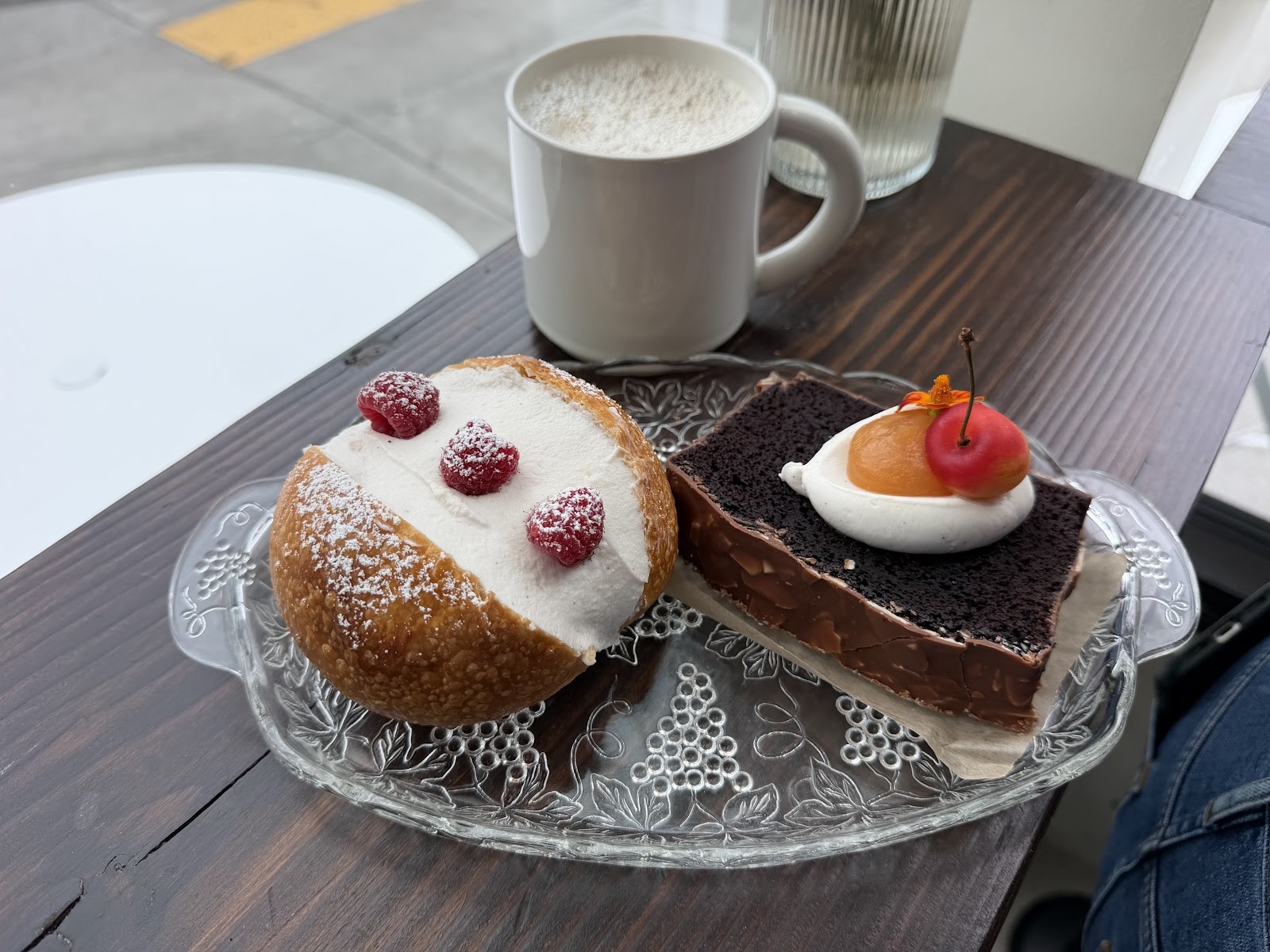 Orange & Blossom Patisserie: food & drinks