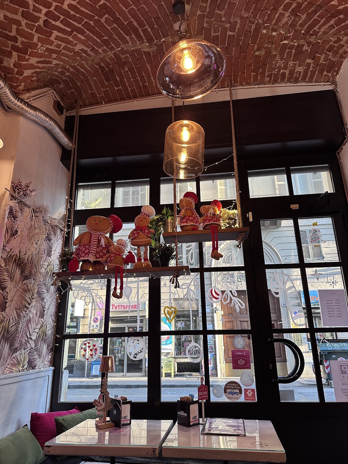 Caffè Cesare: the place
