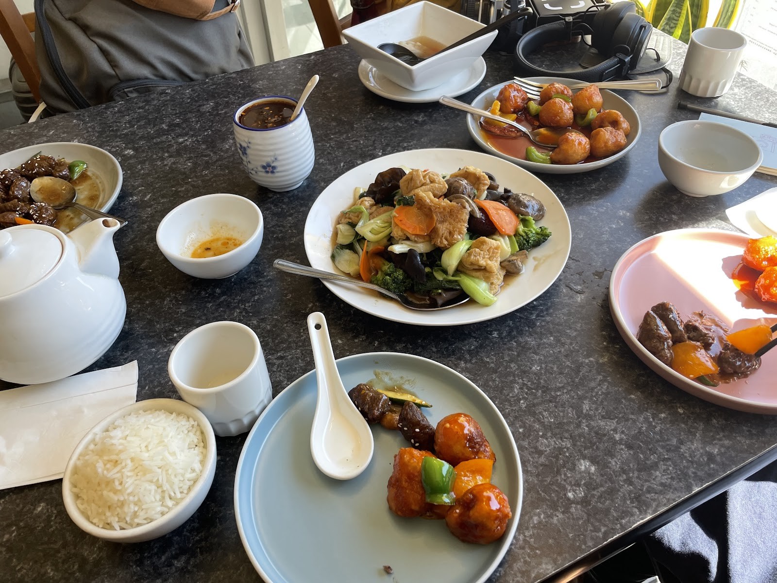 Buddha's Vegan Restaurant: food & drinks