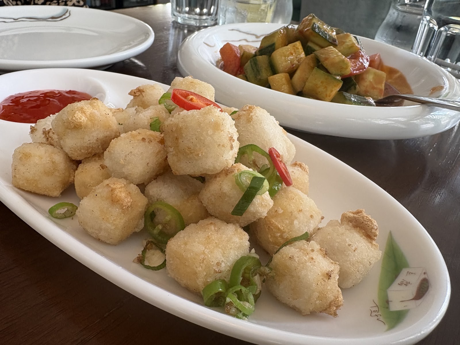 Tofu Vegan Gloucester Road: food & drinks
