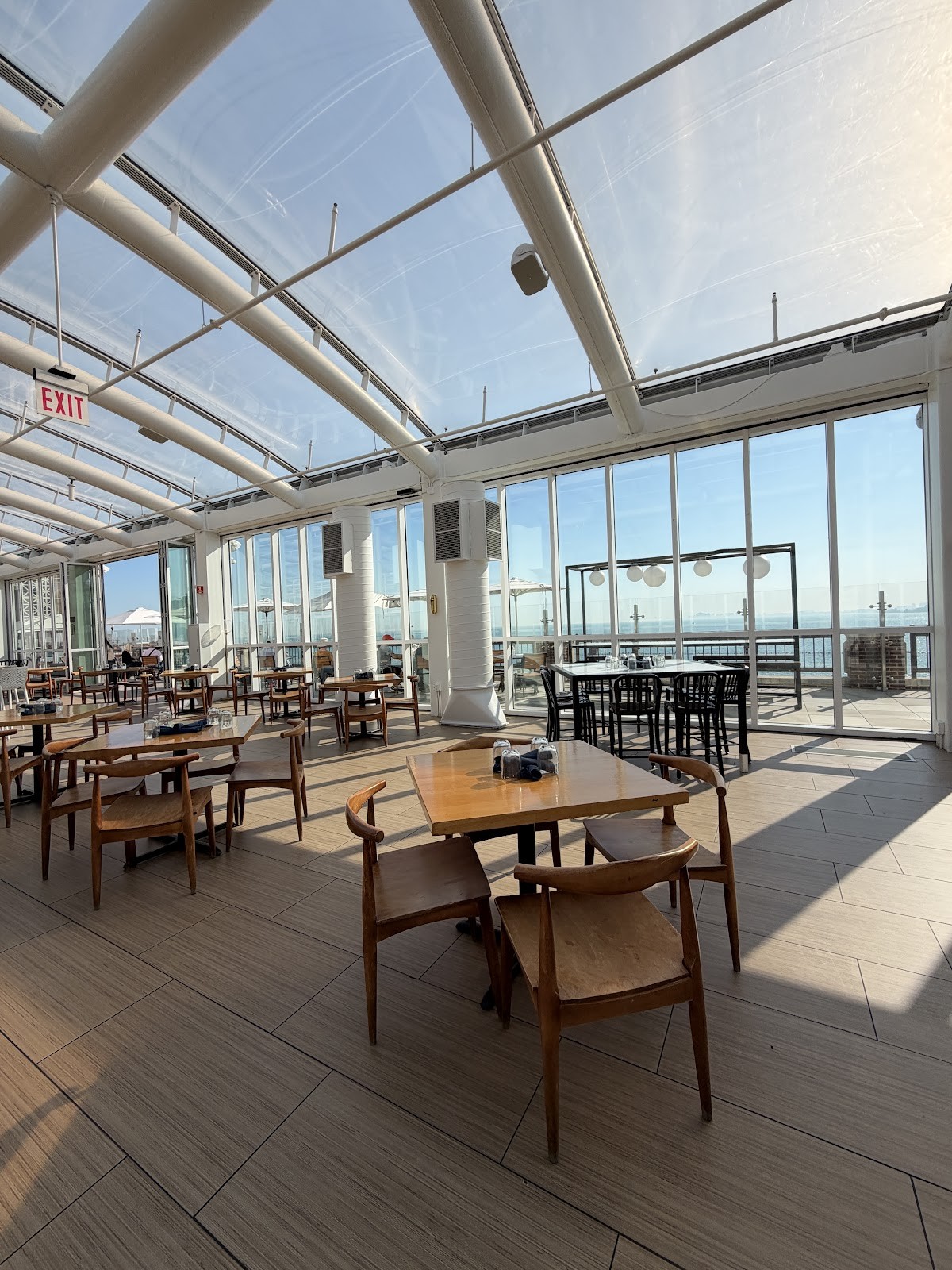 Offshore Rooftop: the place