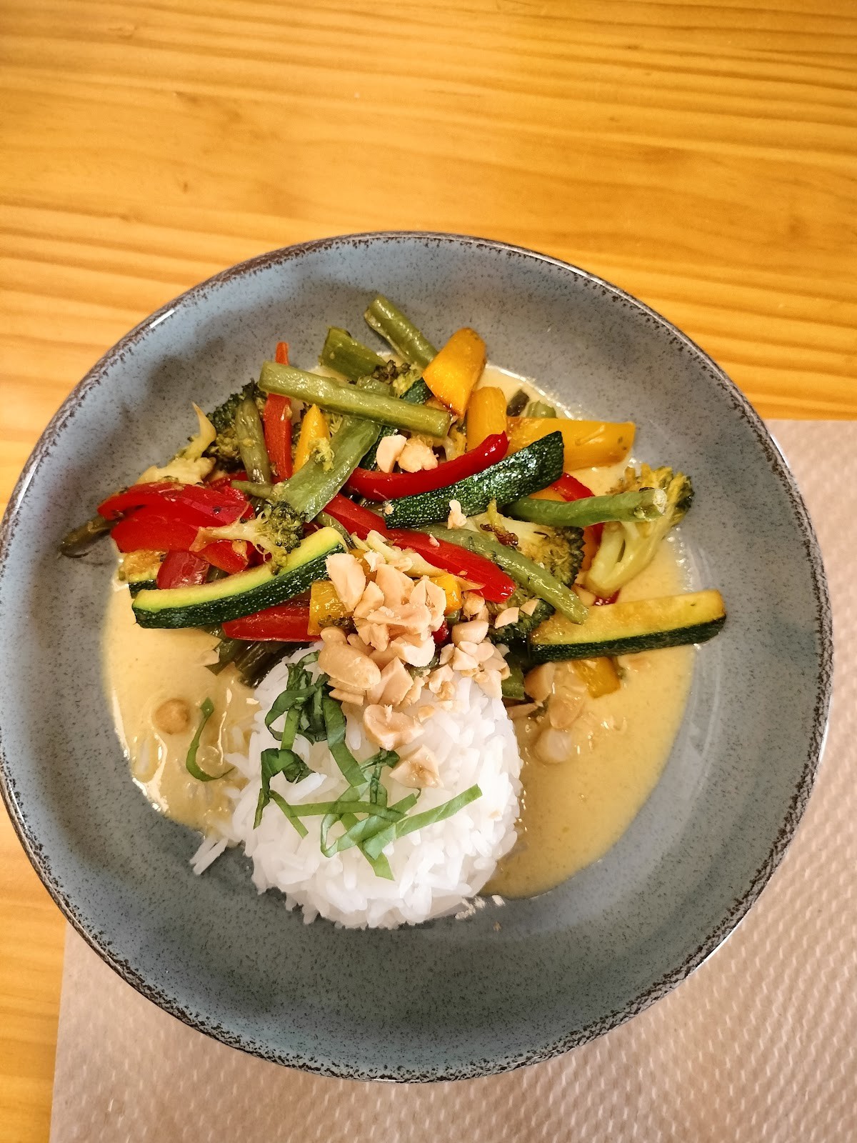 Restaurante Vegano Cor Del Pilar: food & drinks