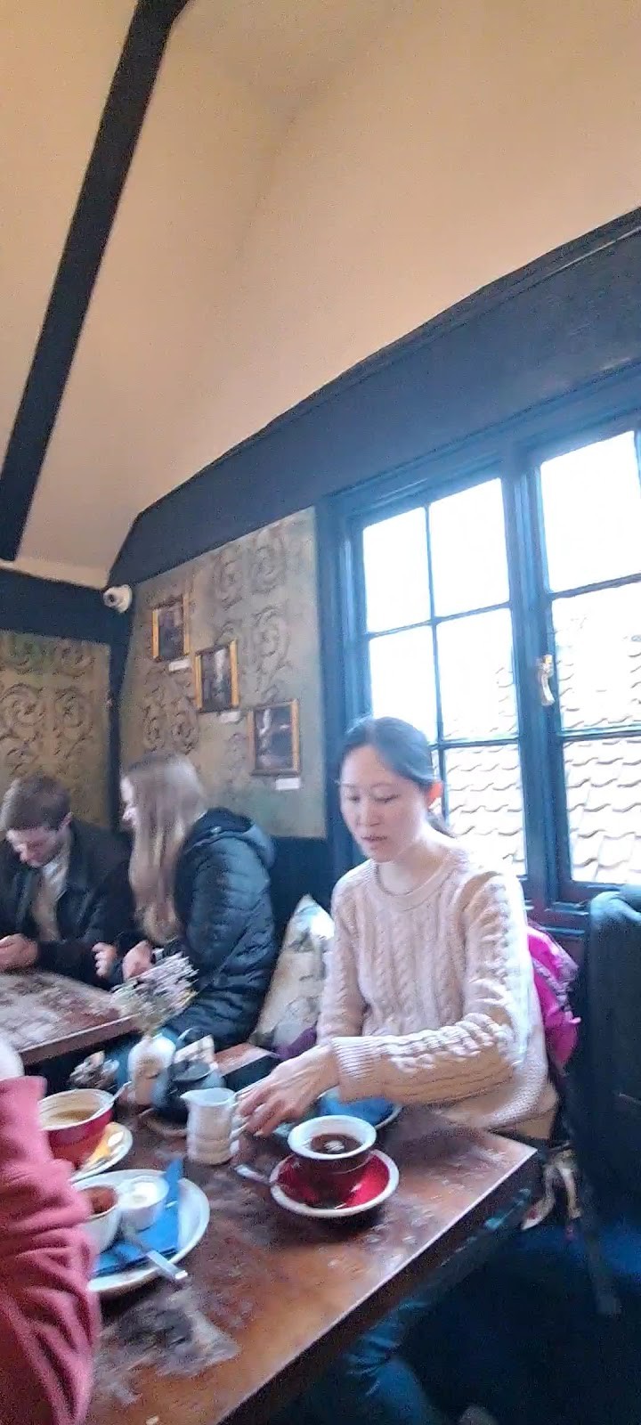 Parlormade Scone House: the place
