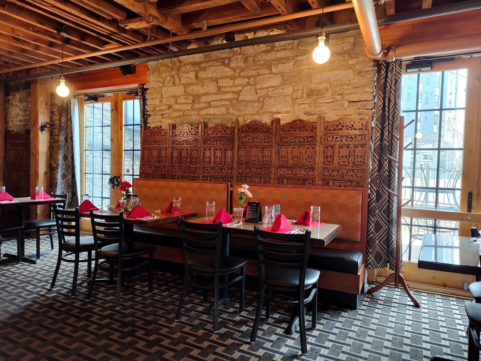 Spice & Tonic - Indian Cuisine & Bar: the place