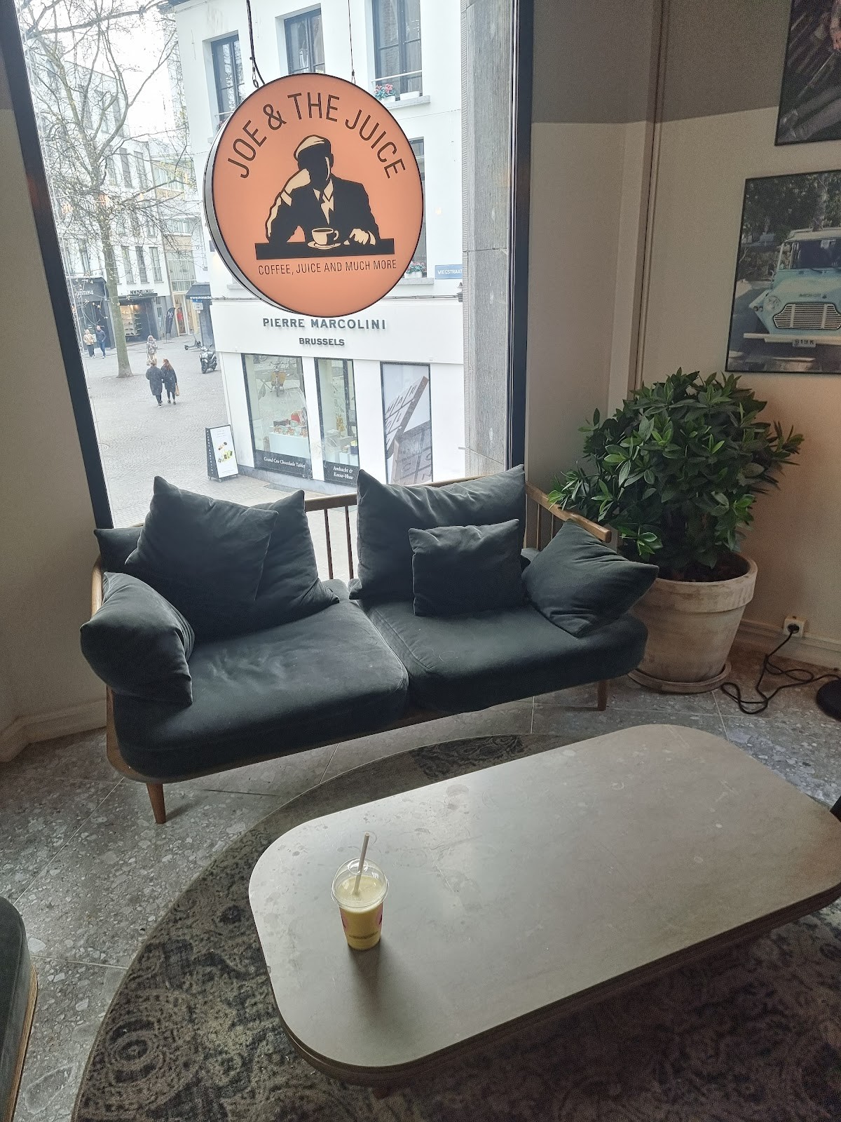 JOE & THE JUICE: the place