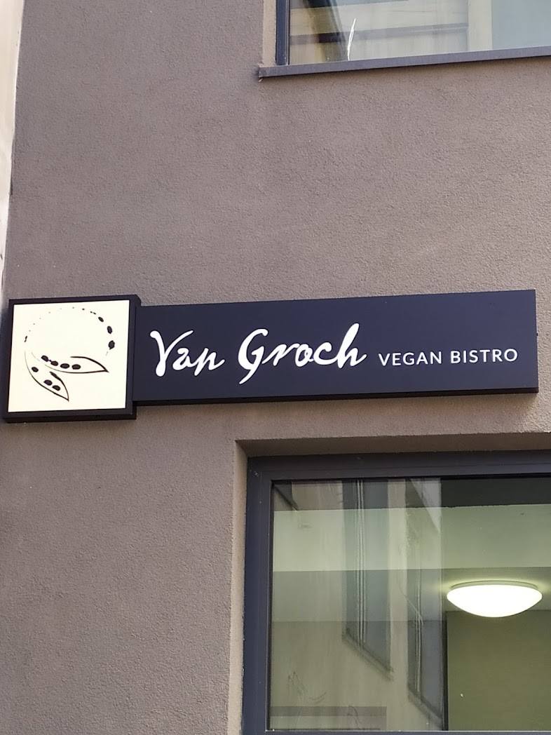 Van Groch vegan bistro: the place