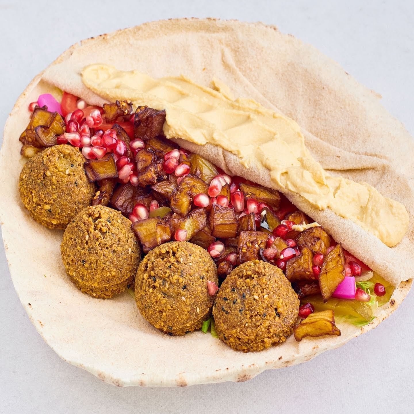 House Falafel Hummus: food & drinks