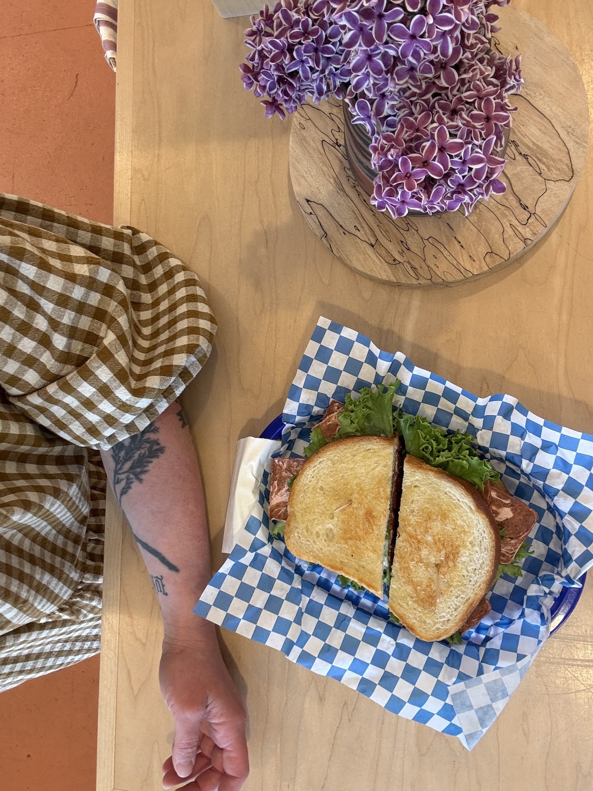 Cozo Grill: food & drinks
