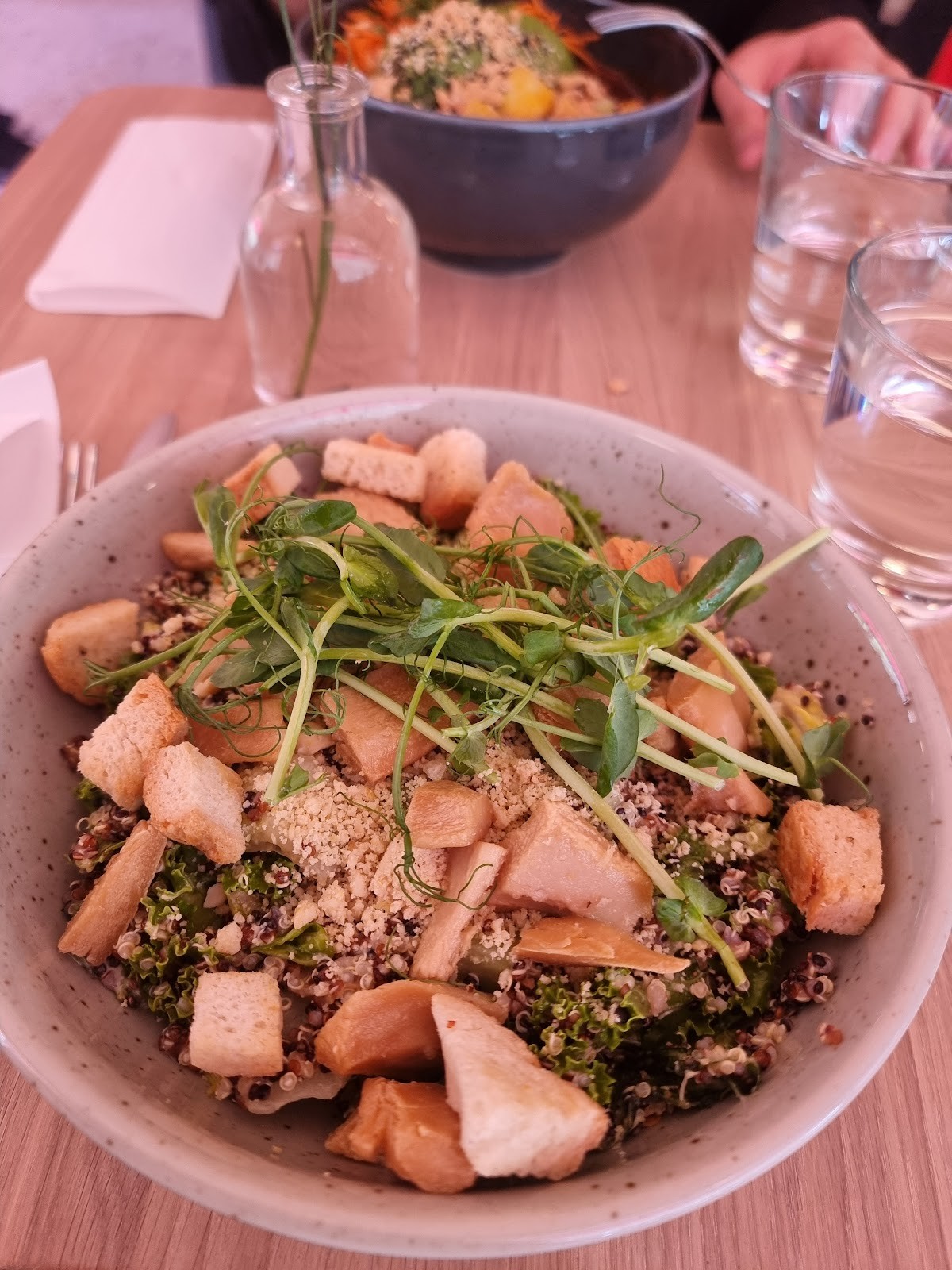 Mahalo Kungsholmen: food & drinks