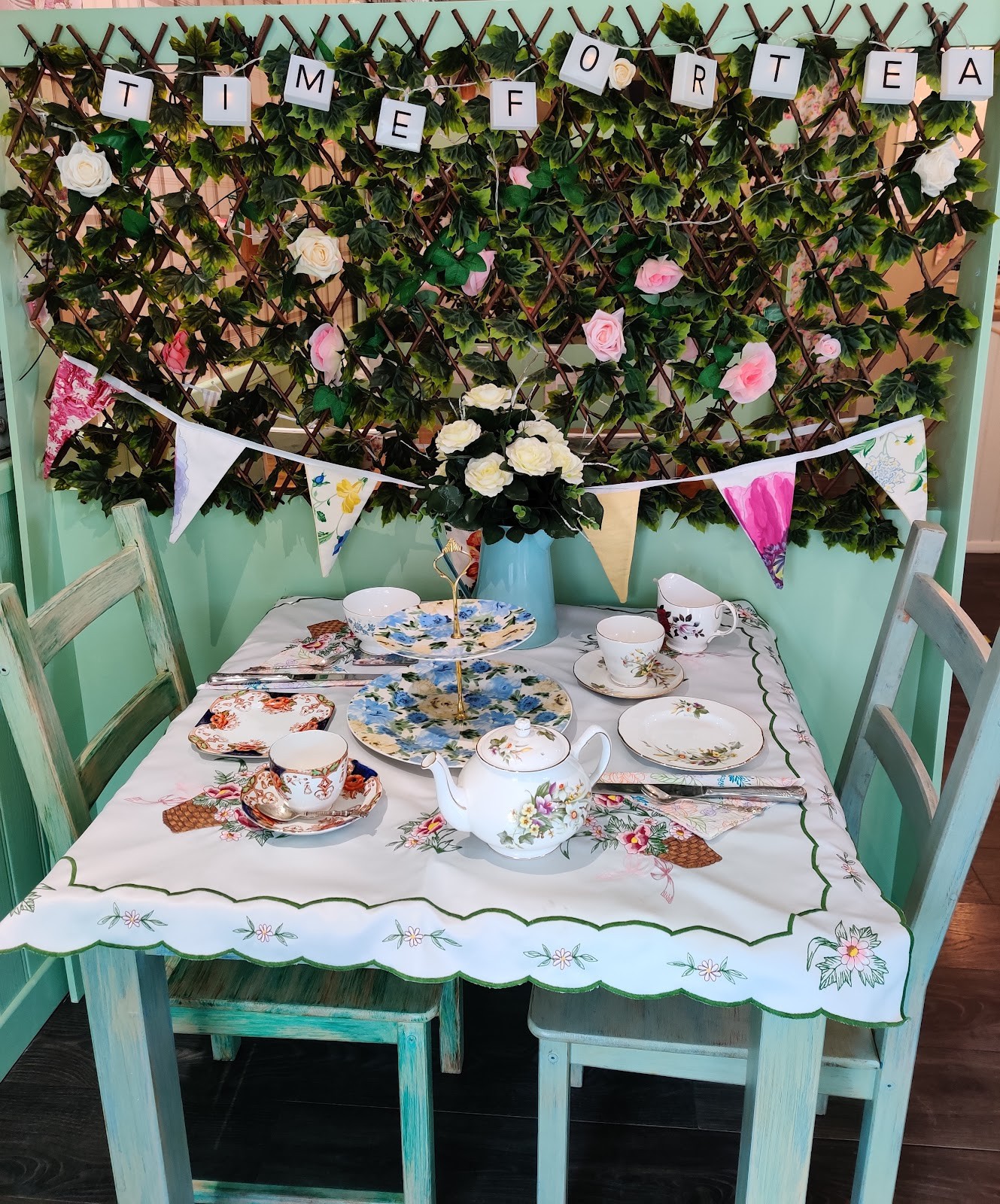 The Chunky Teapot: the place