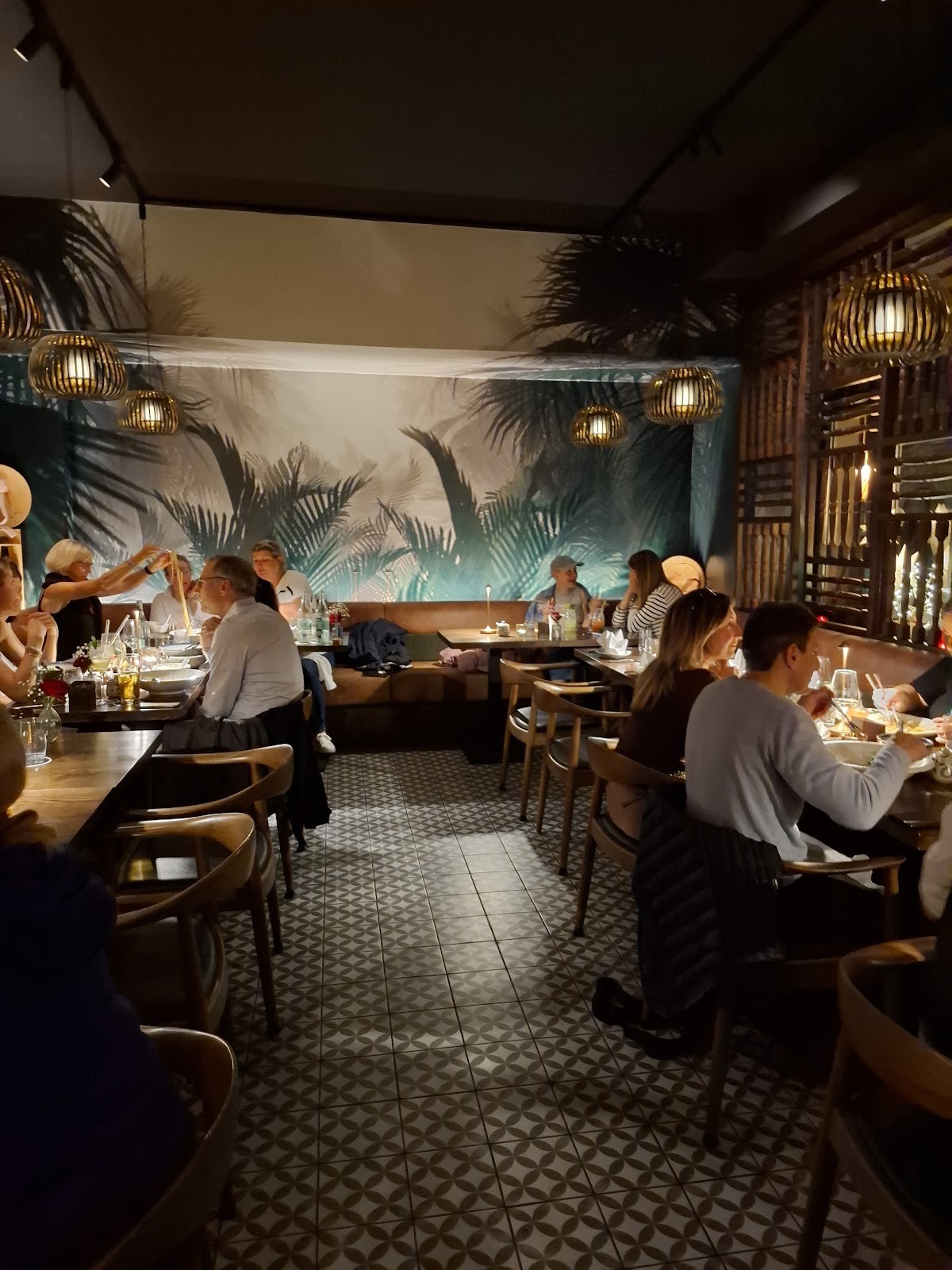 May Restaurant: the place