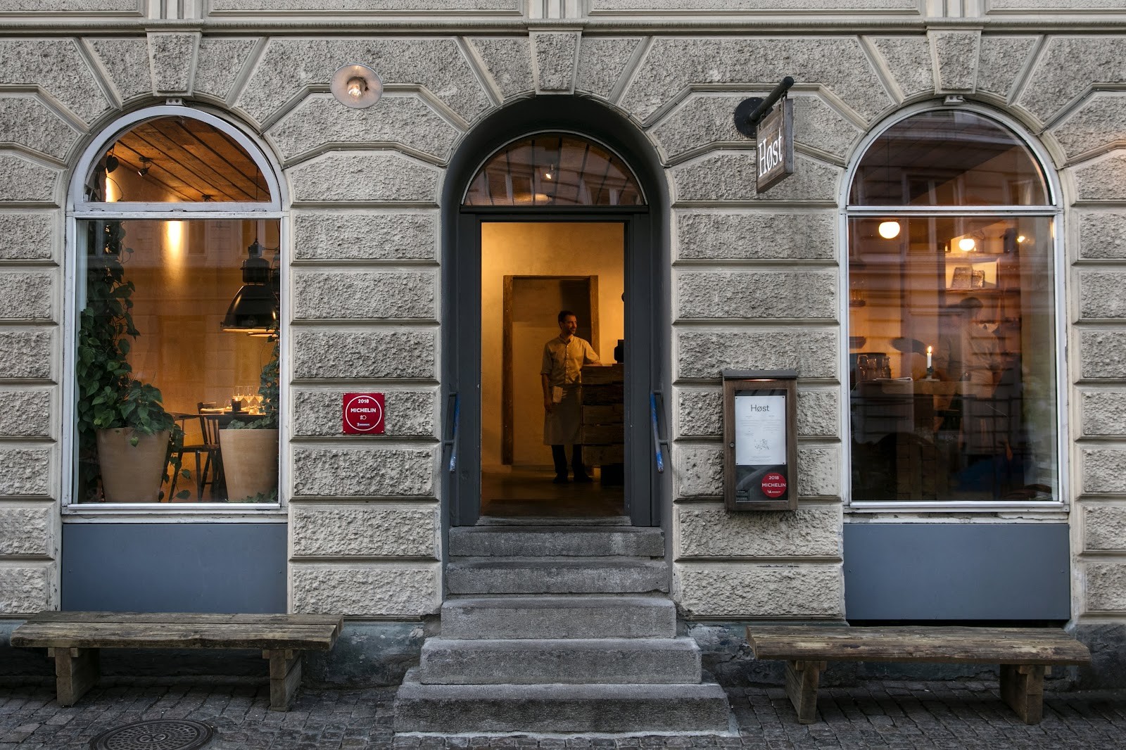 Høst: the place